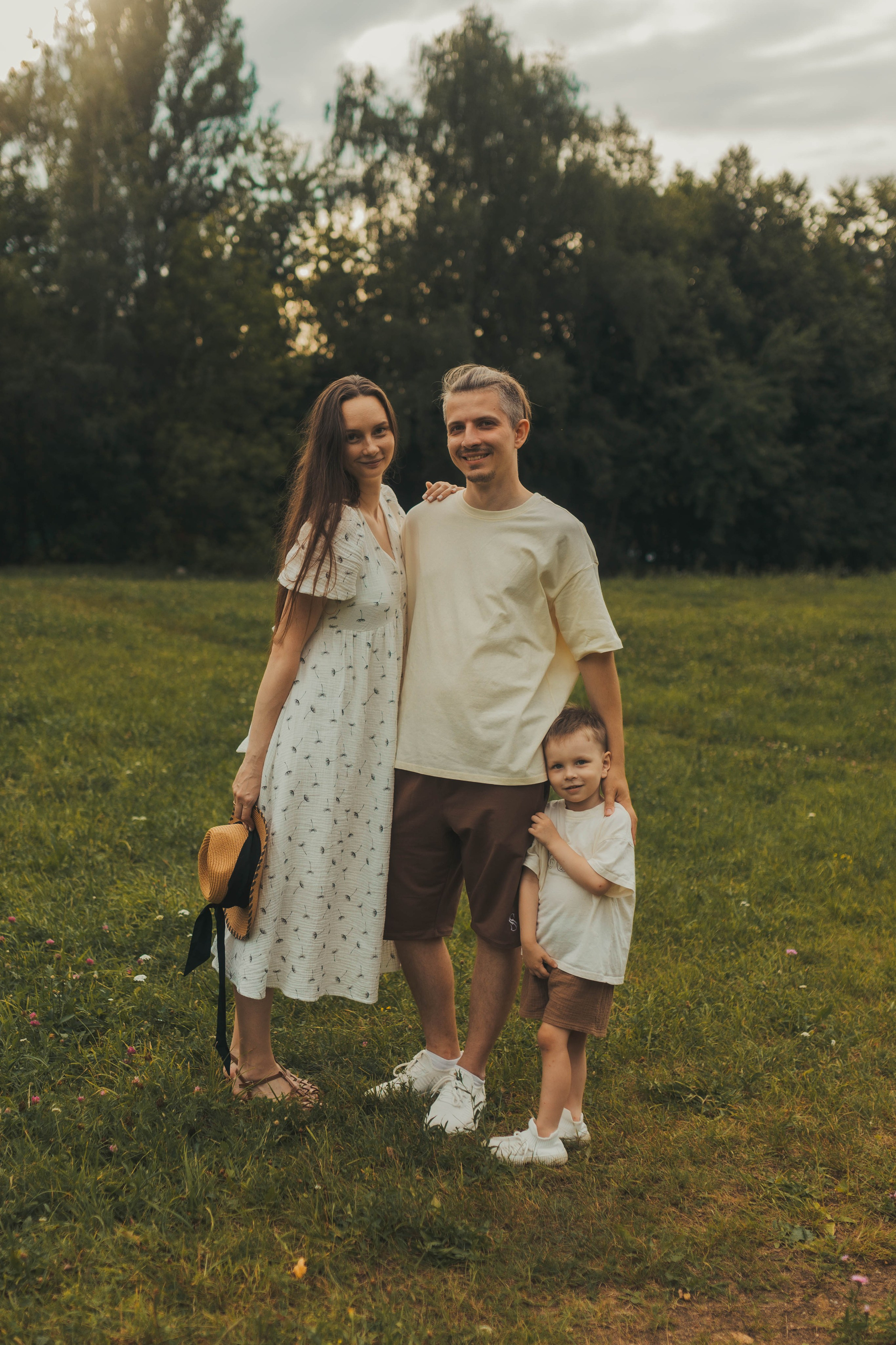 Лена с семьей. Семейный фотограф Алина Демидова. Королев