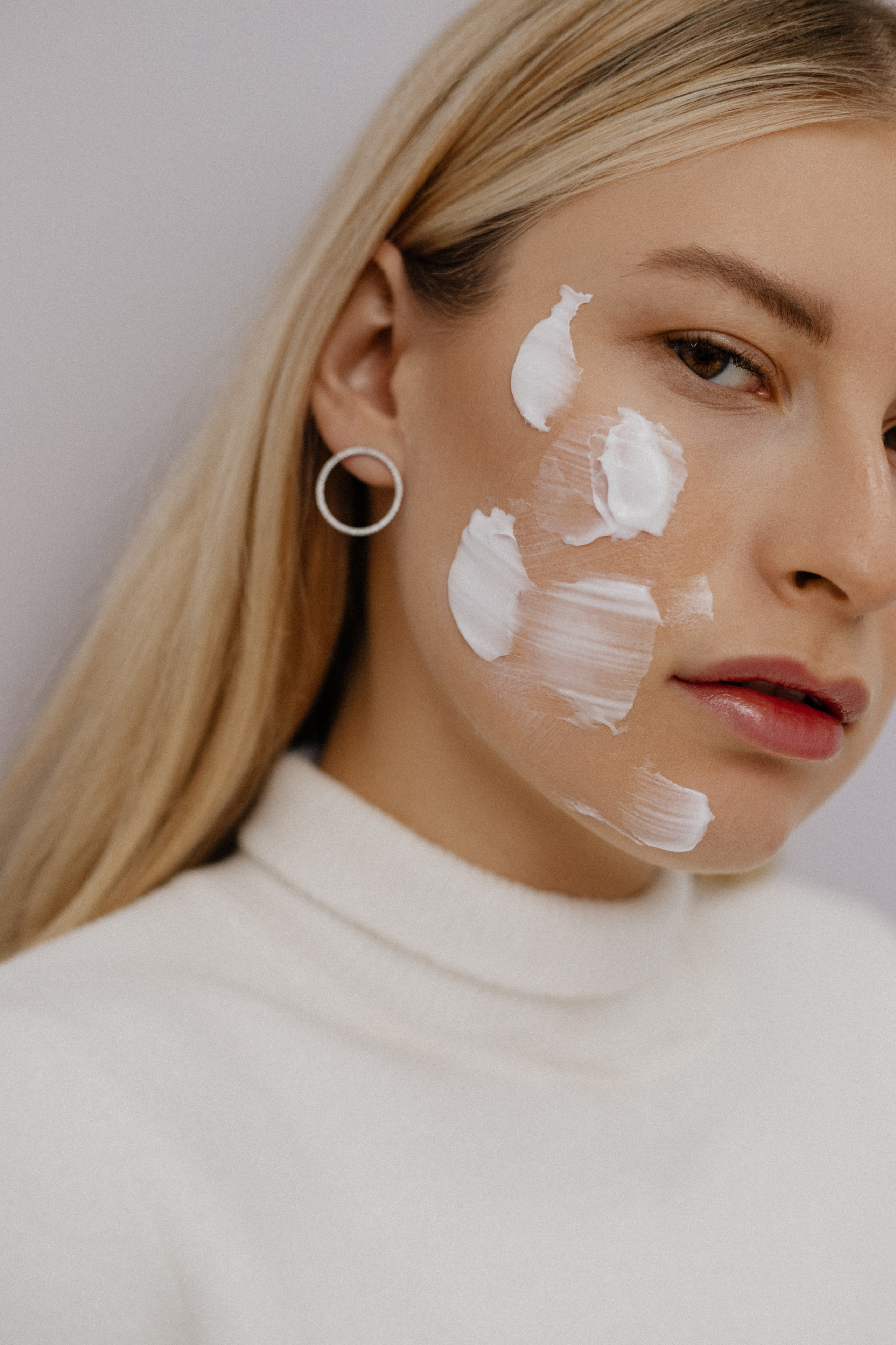 Фотосессия для студии аппаратной косметологии. Сестры Карабаза. Фотографы и ретушеры в Москве и Санкт-Петербурге