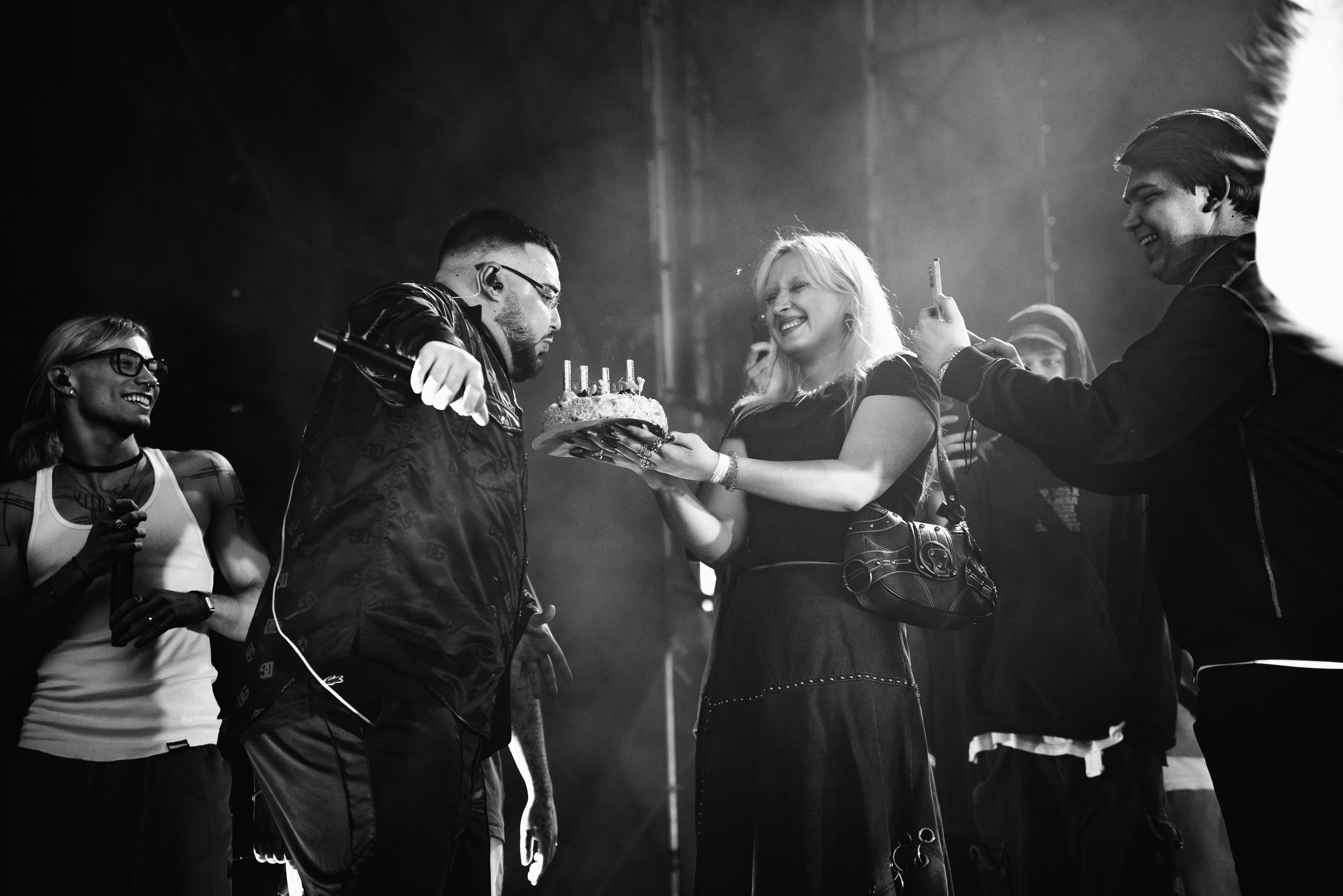 Концерт NKEEI, ARTEM SHILOVETS, UNIQE. Фотограф Нетбай Ксения в Москве Калуге