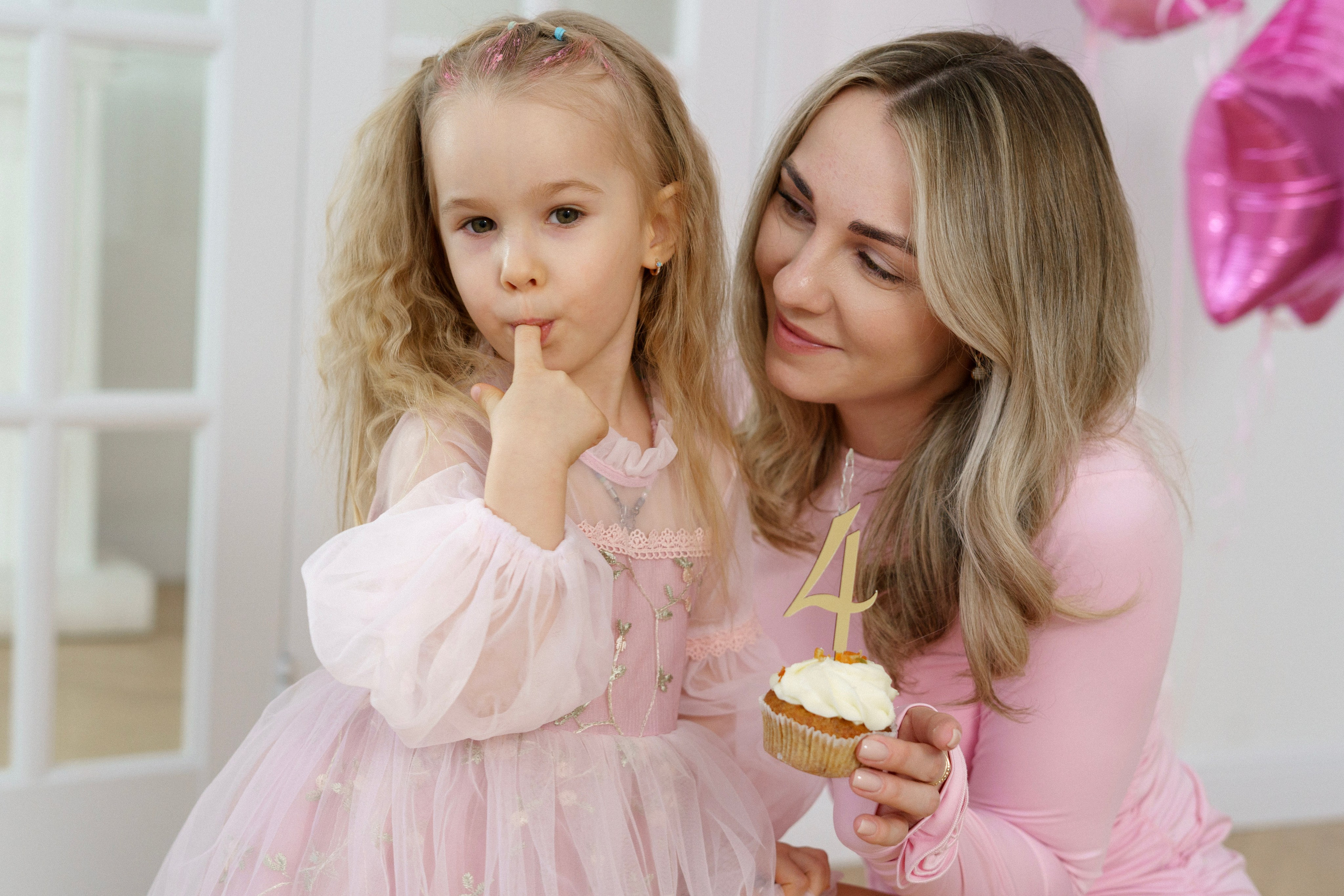 Вика и Алиса. Главная