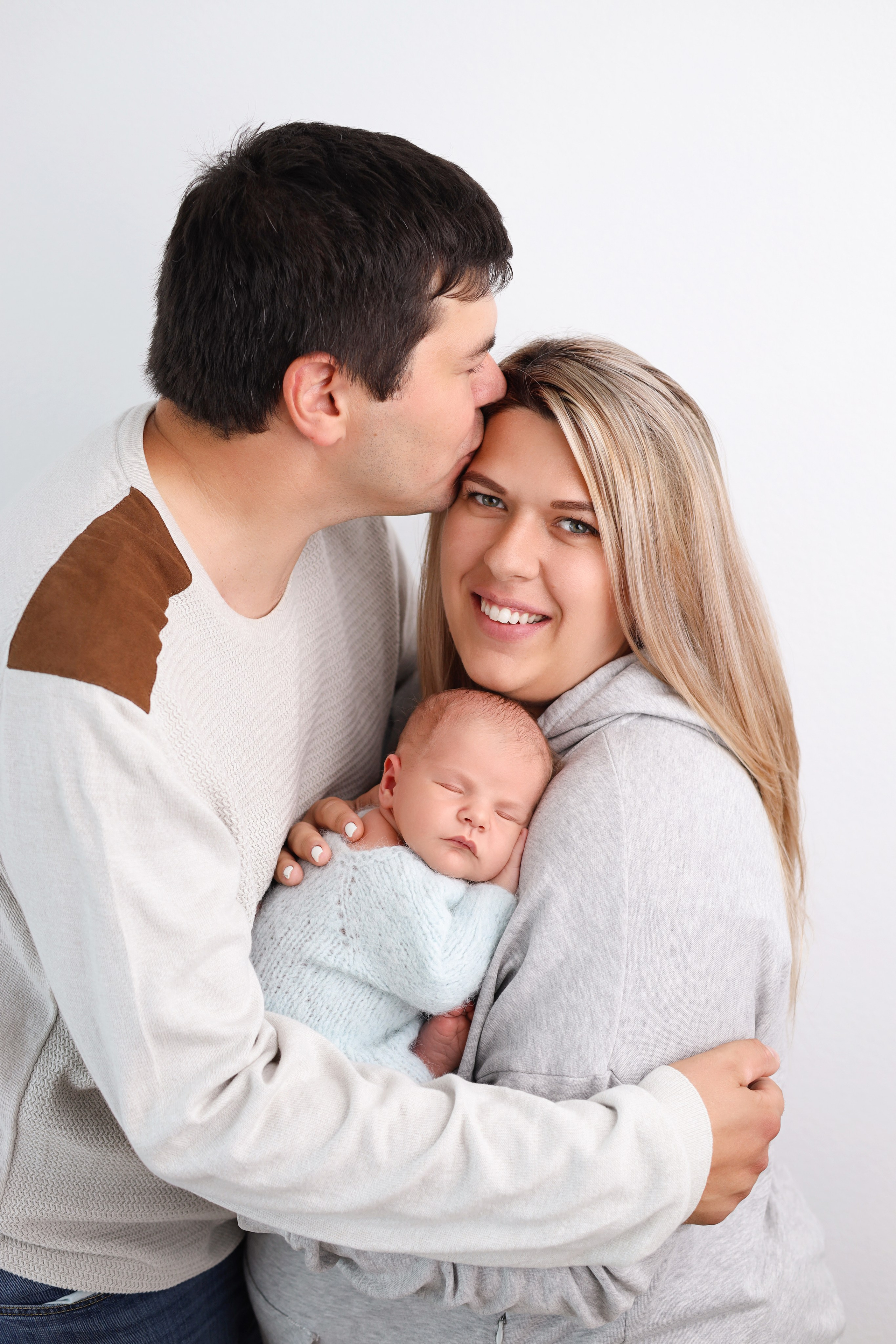 Ньюборн съемка Мирона. Фотограф новорожденных в Бутово. Фотограф новорожденных Москва. Ньюборн фотограф Москва