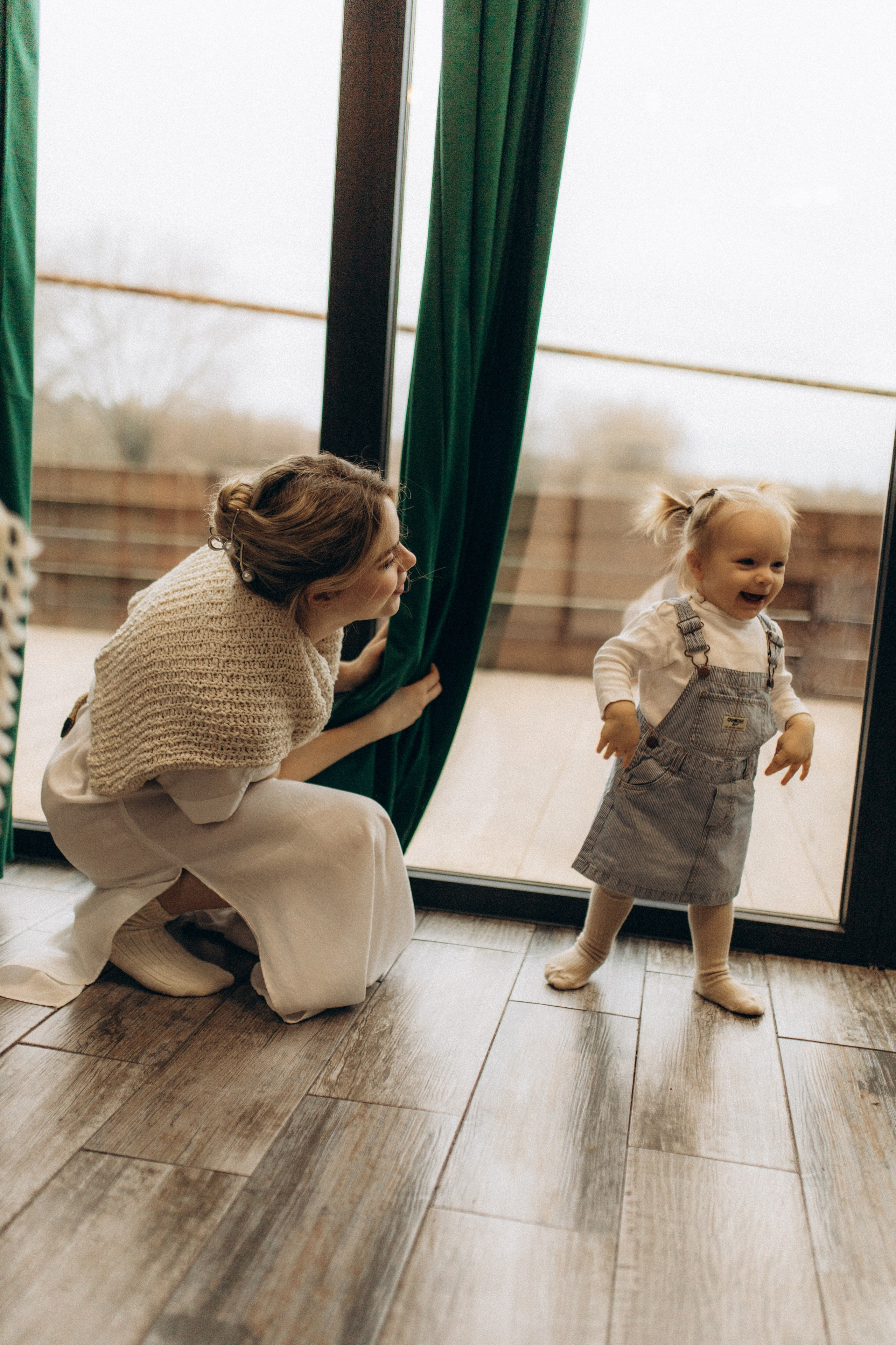 Алиса и мама. Семейный фотограф Губкин/Старый Оскол