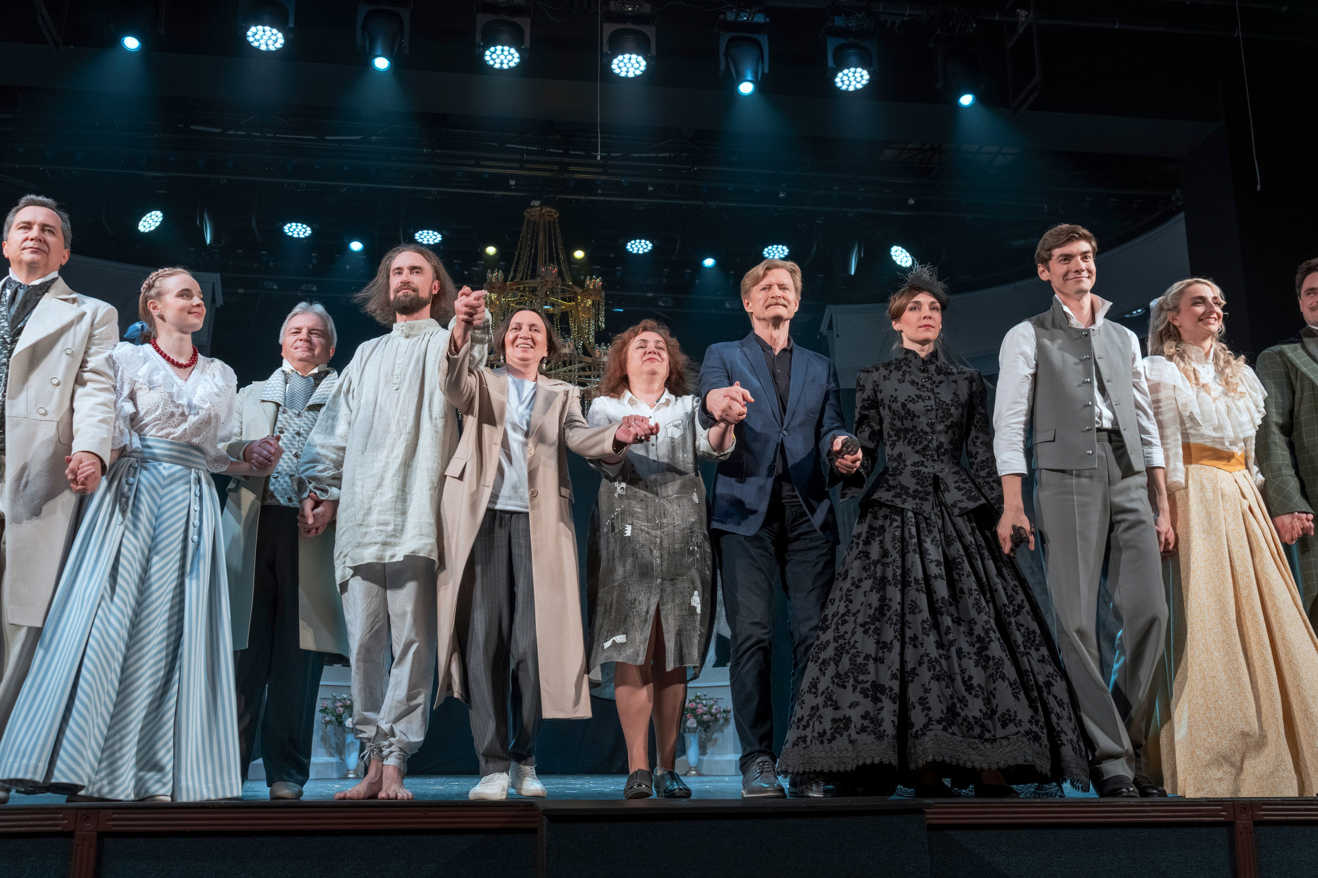 Театр Роста: Отцы и Дети. Сайт фотографа Сергея Абрамова