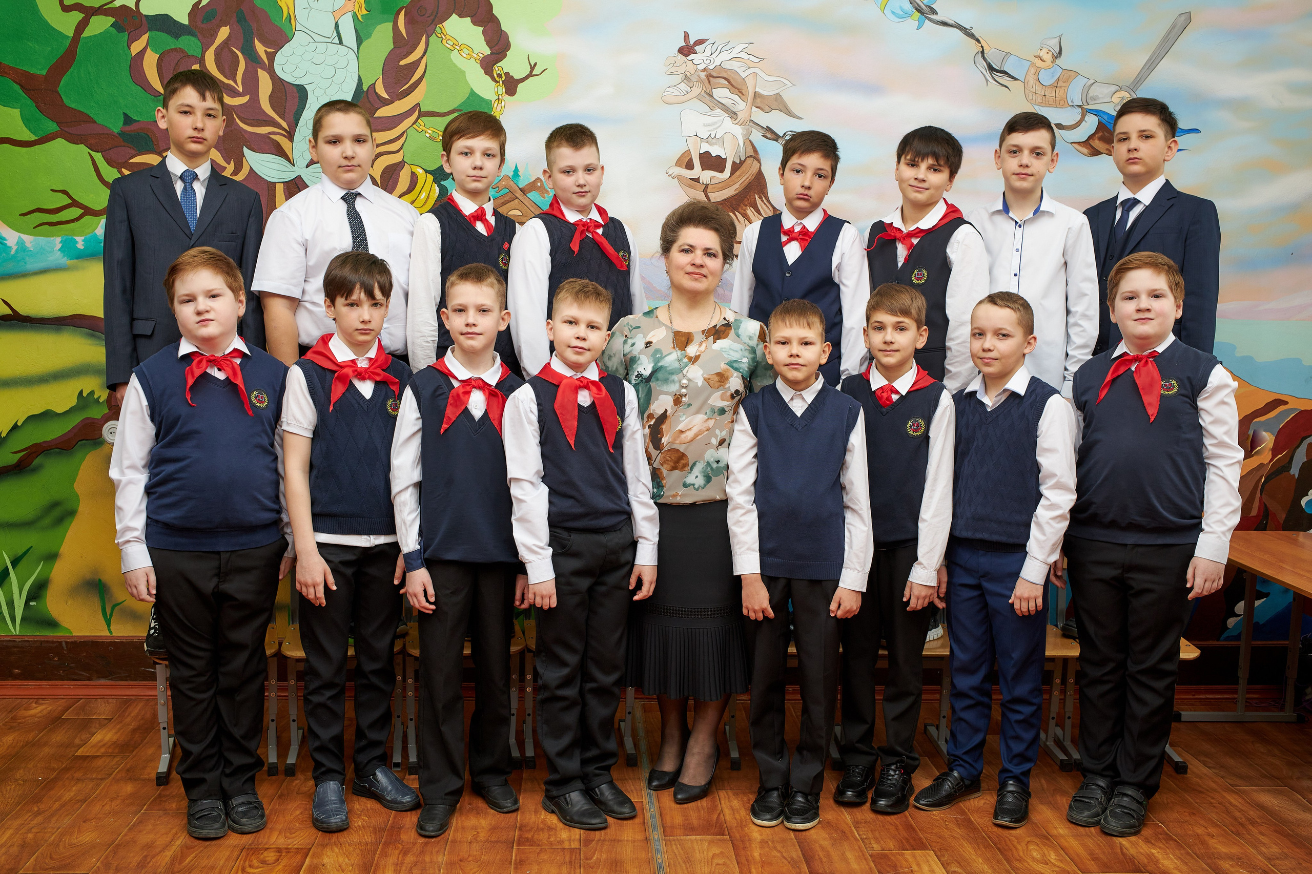 Средние общие. Школьный фотограф Леонова Наталия