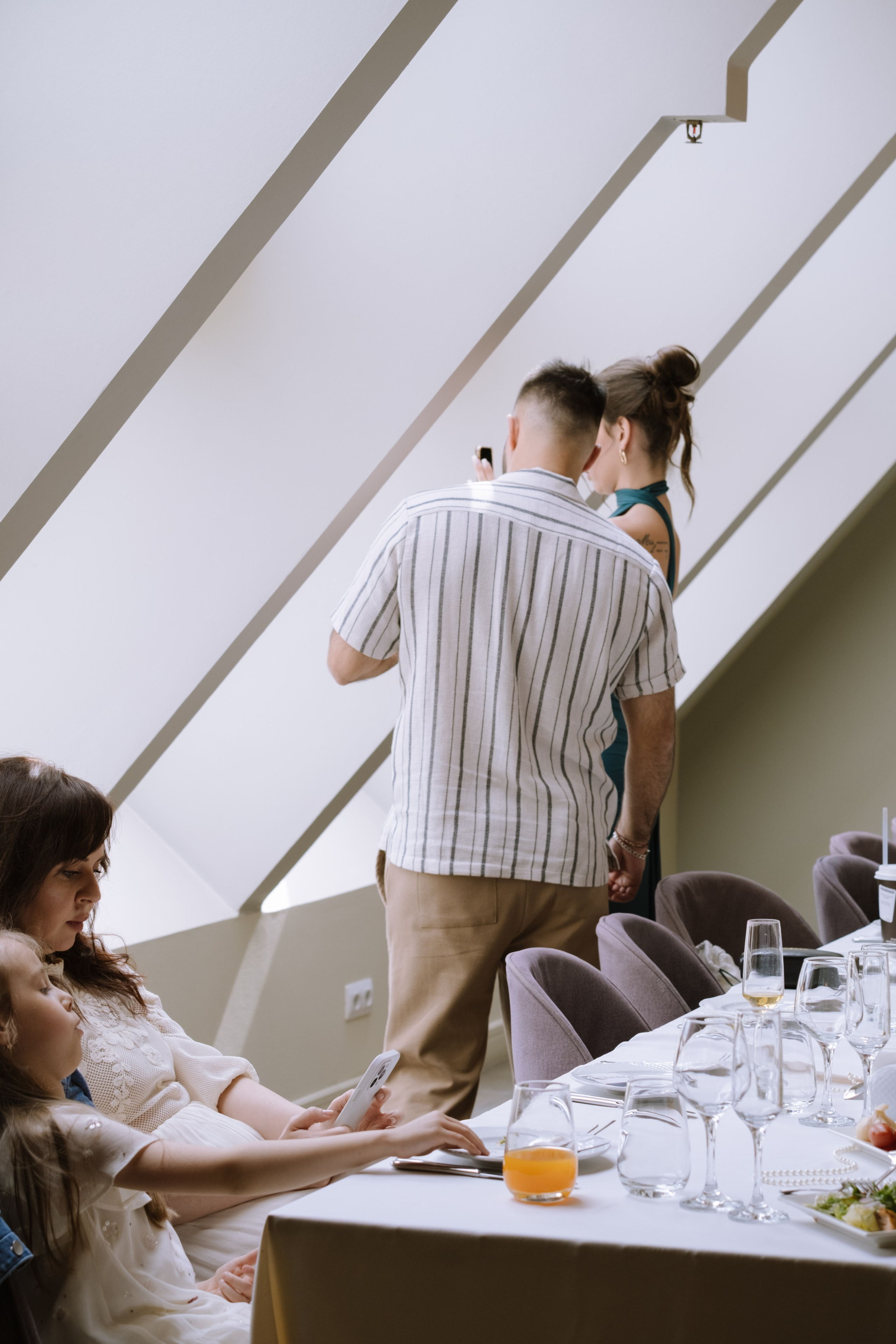 СВАДЕБНЫЙ БАНКЕТ НА ВЛАДИМИРСКОЙ В САНКТ-ПЕТЕРБУРГЕ (КАМЕРНАЯ СВАДЬБА). Профессиональный фотограф, Санкт-Петербург — Виктория Богомолова