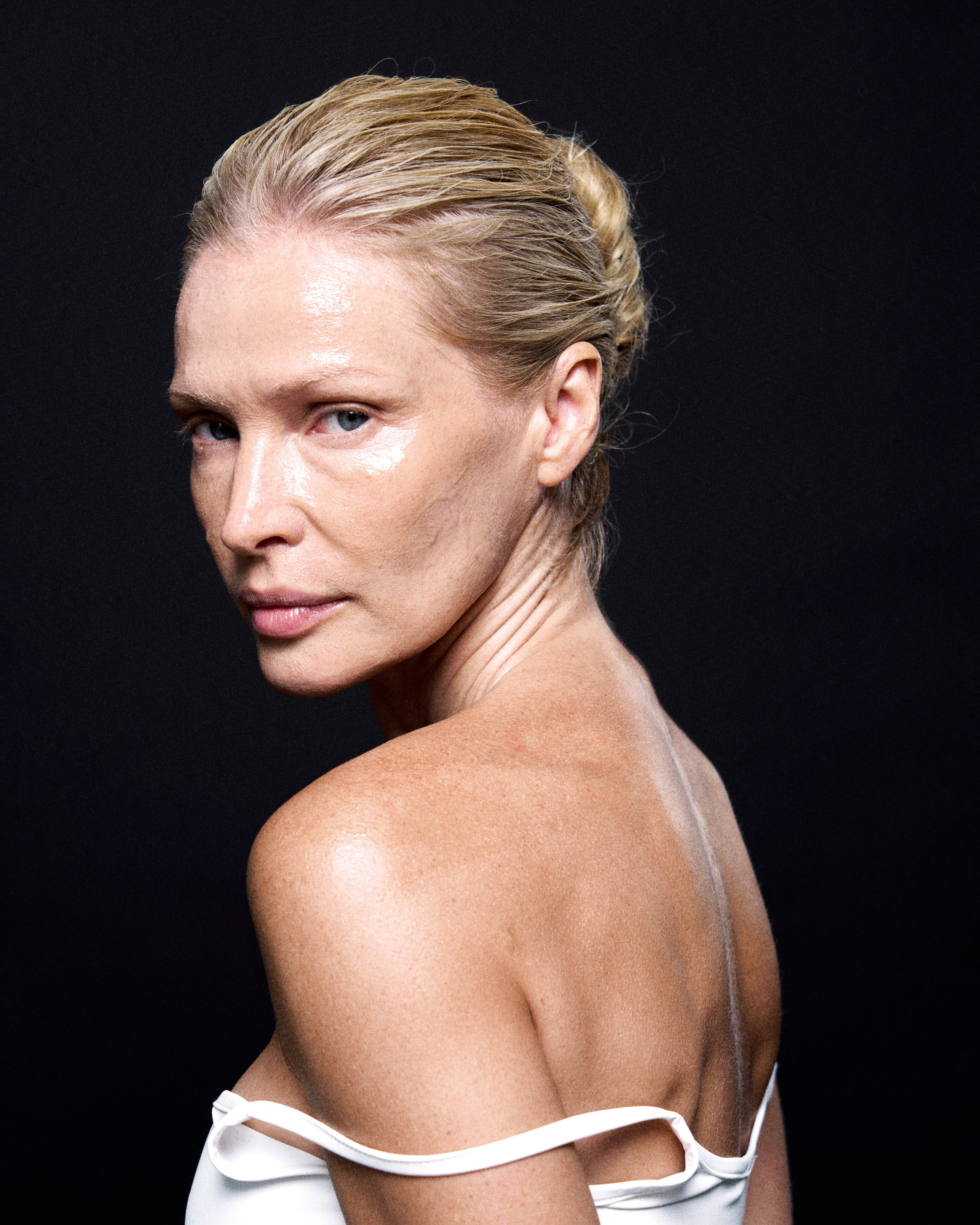 Content for Sanctum clinic. Nadezhda Diskant is a Moscow and Saint Petersburg based photographer