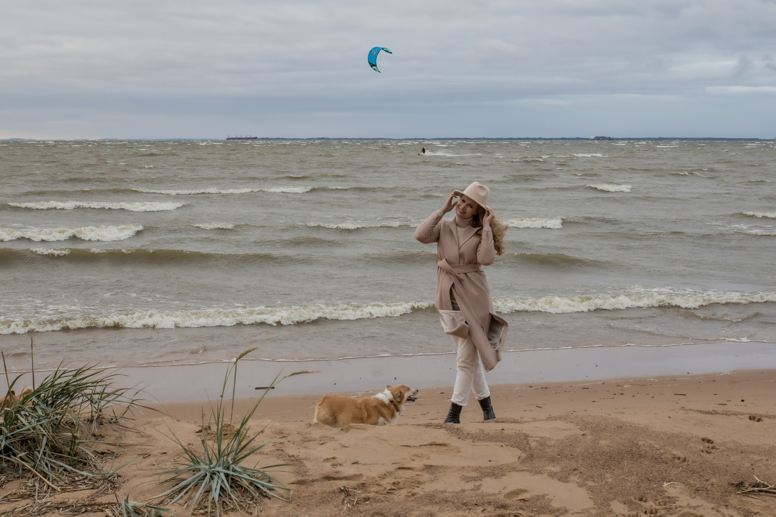 На берегу… С пушистым любимками🐾🐾. Женский портрет и немного больше в Санкт-Петербурге