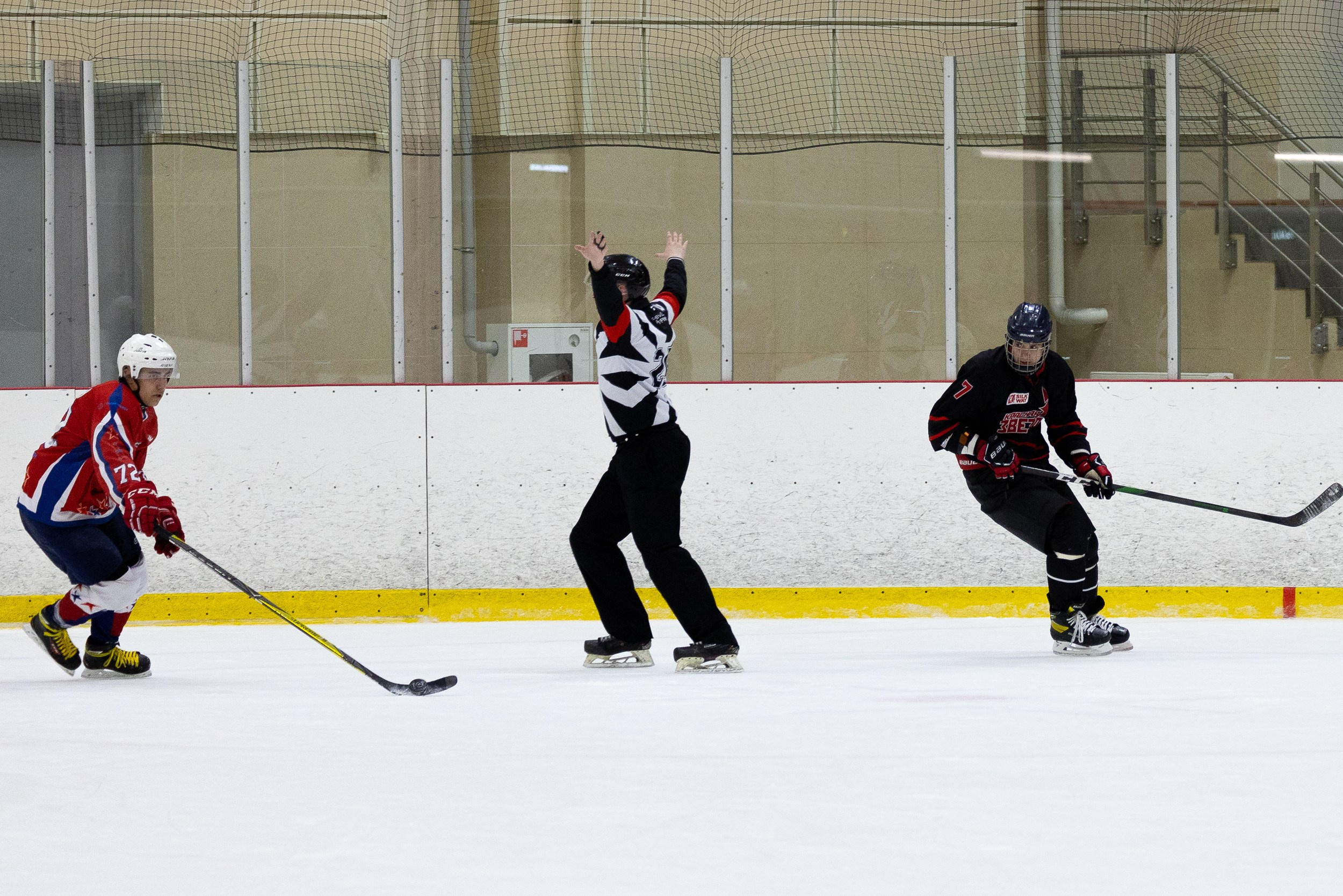 Хоккей. Портретист и репортажный фотограф Михаил Оношко