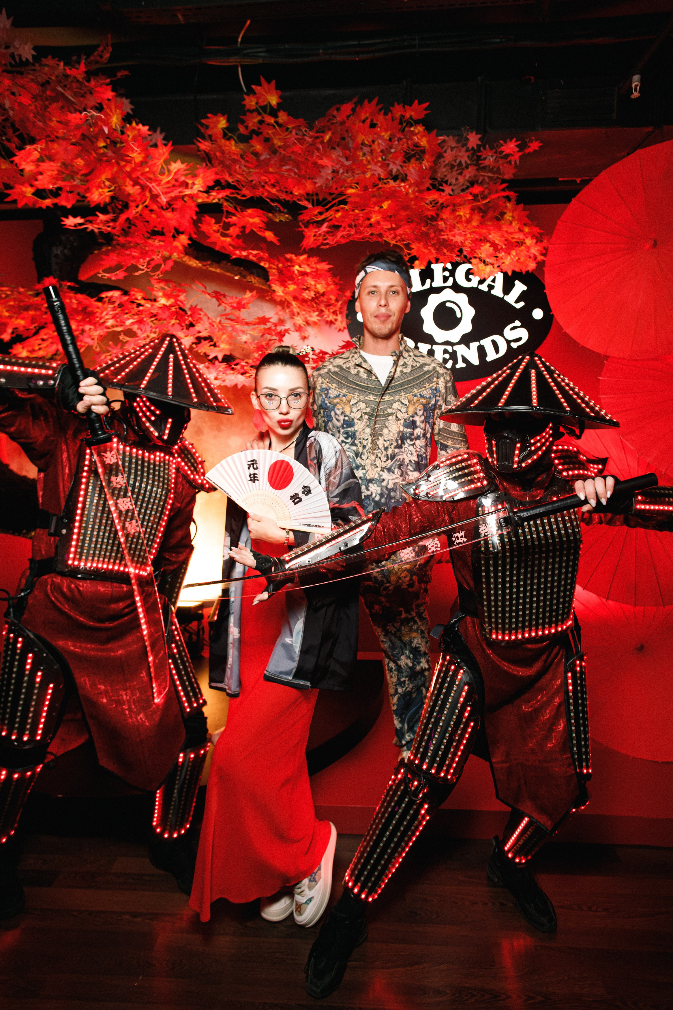 ILLEGAL FRIENDS | ASIA. СВОИ. ФОТООТЧЕТЫ-СОБЫТИЯ-МЕСТА