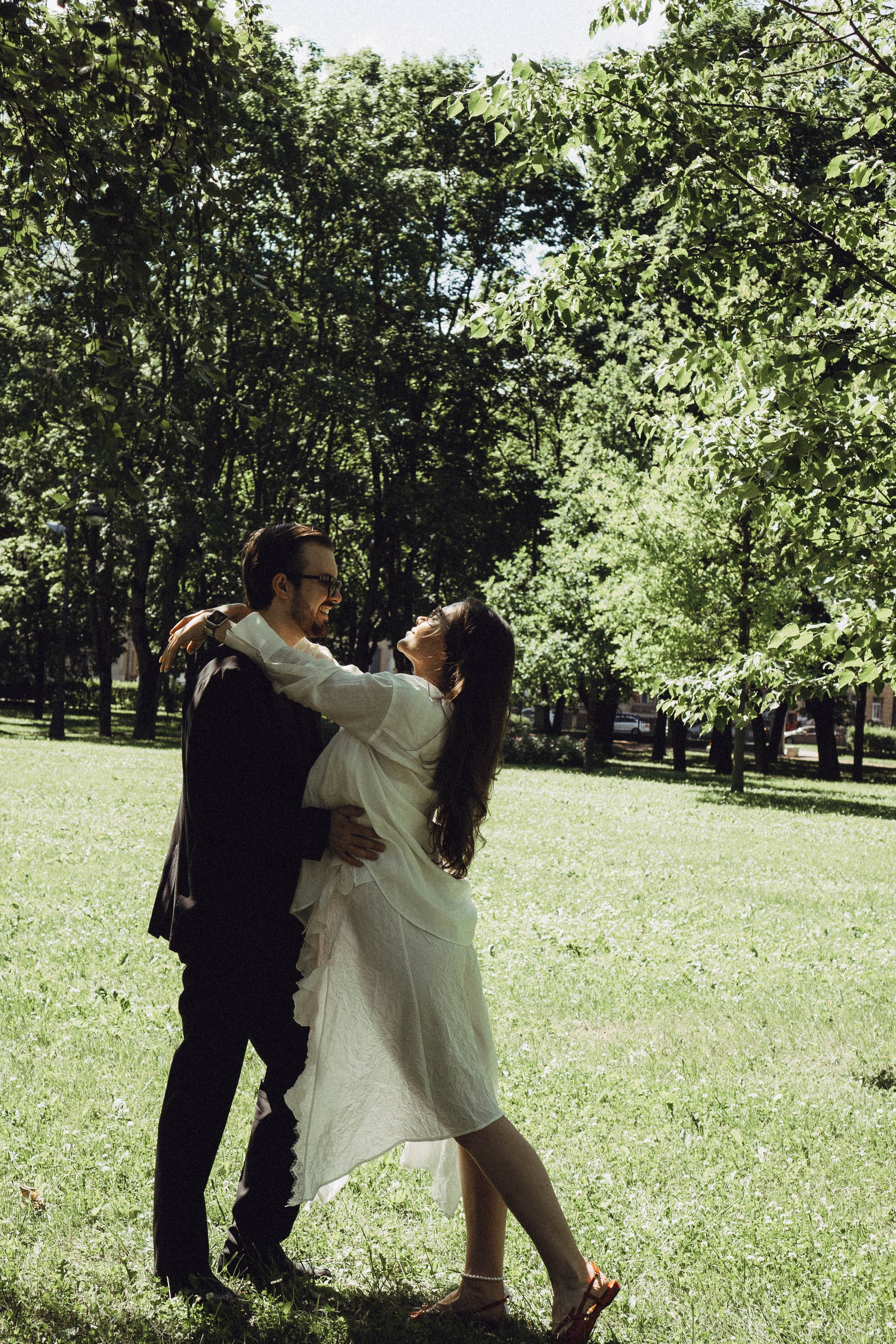 СВАДЕБНАЯ СЬЕМКА В ПАРКЕ ПОБЕДЫ И ПРОГУЛКА ПО МОСКОВСКОМУ ПРОСПЕКТУ. Профессиональный фотограф, Санкт-Петербург — Виктория Богомолова