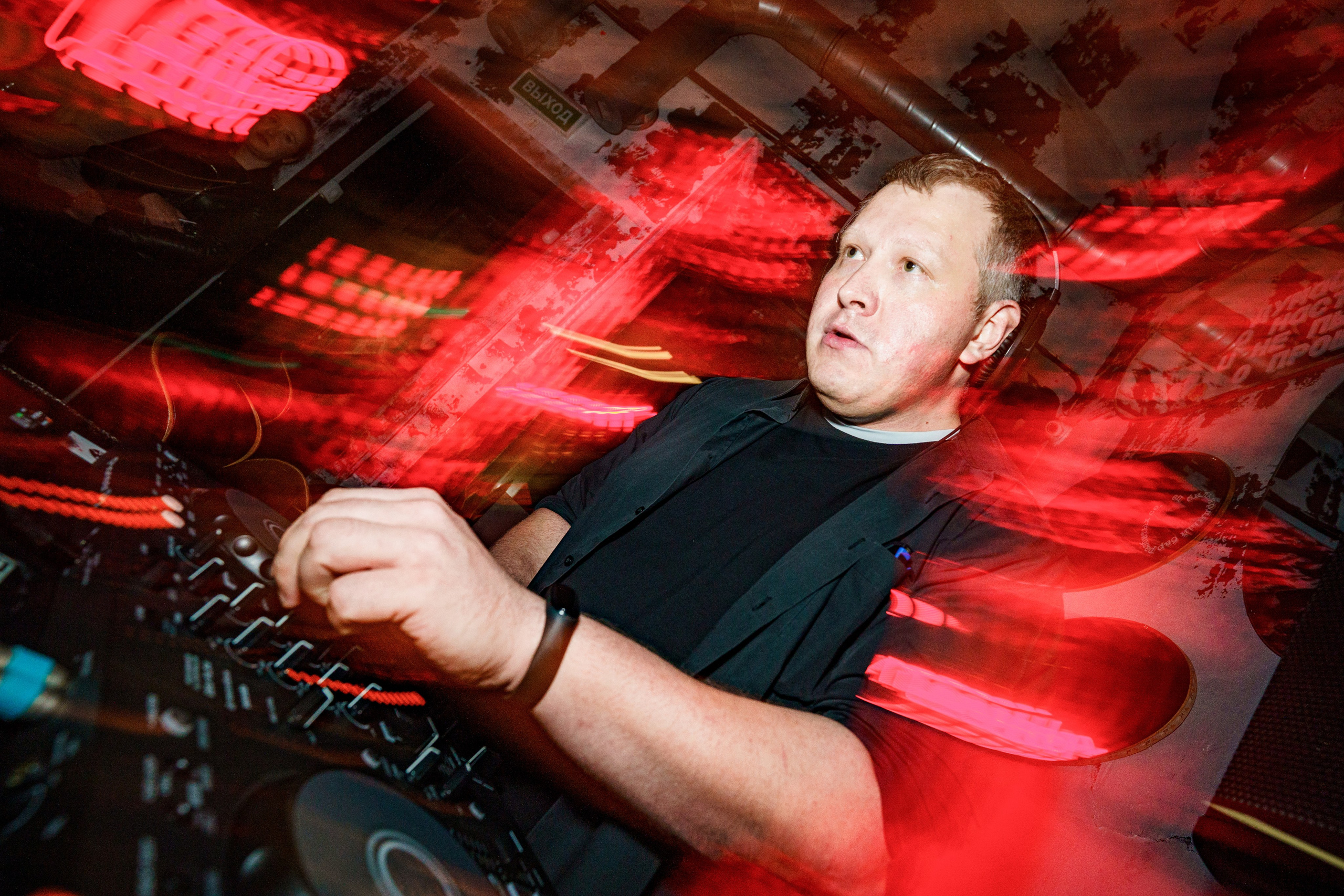 Бар разбитых сердец — 10/12 DJ's. Концертный и репортажный фотограф в Санкт-Петербурге Слава Пахомов