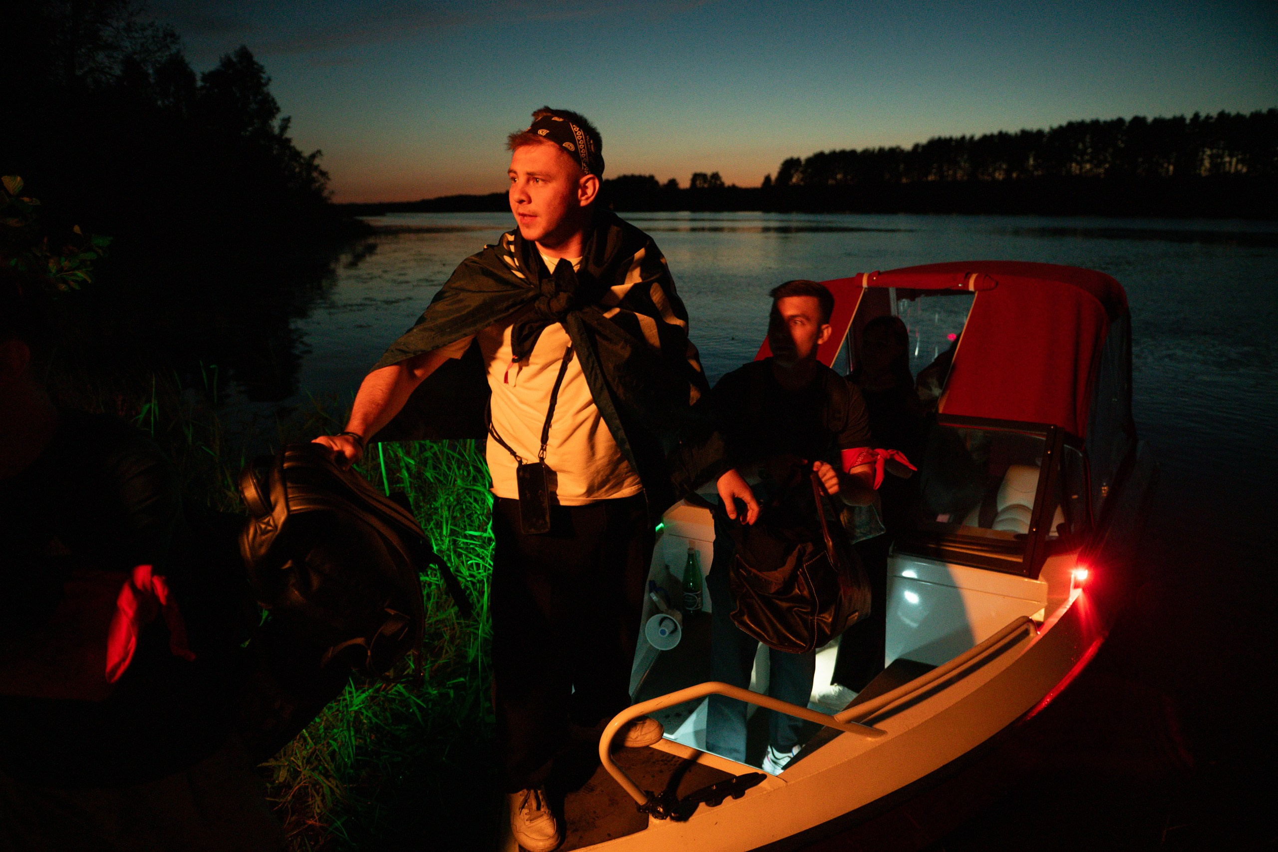 Лагерь пиратов для взрослых на острове на Волге. Фотограф Сергей Красильников