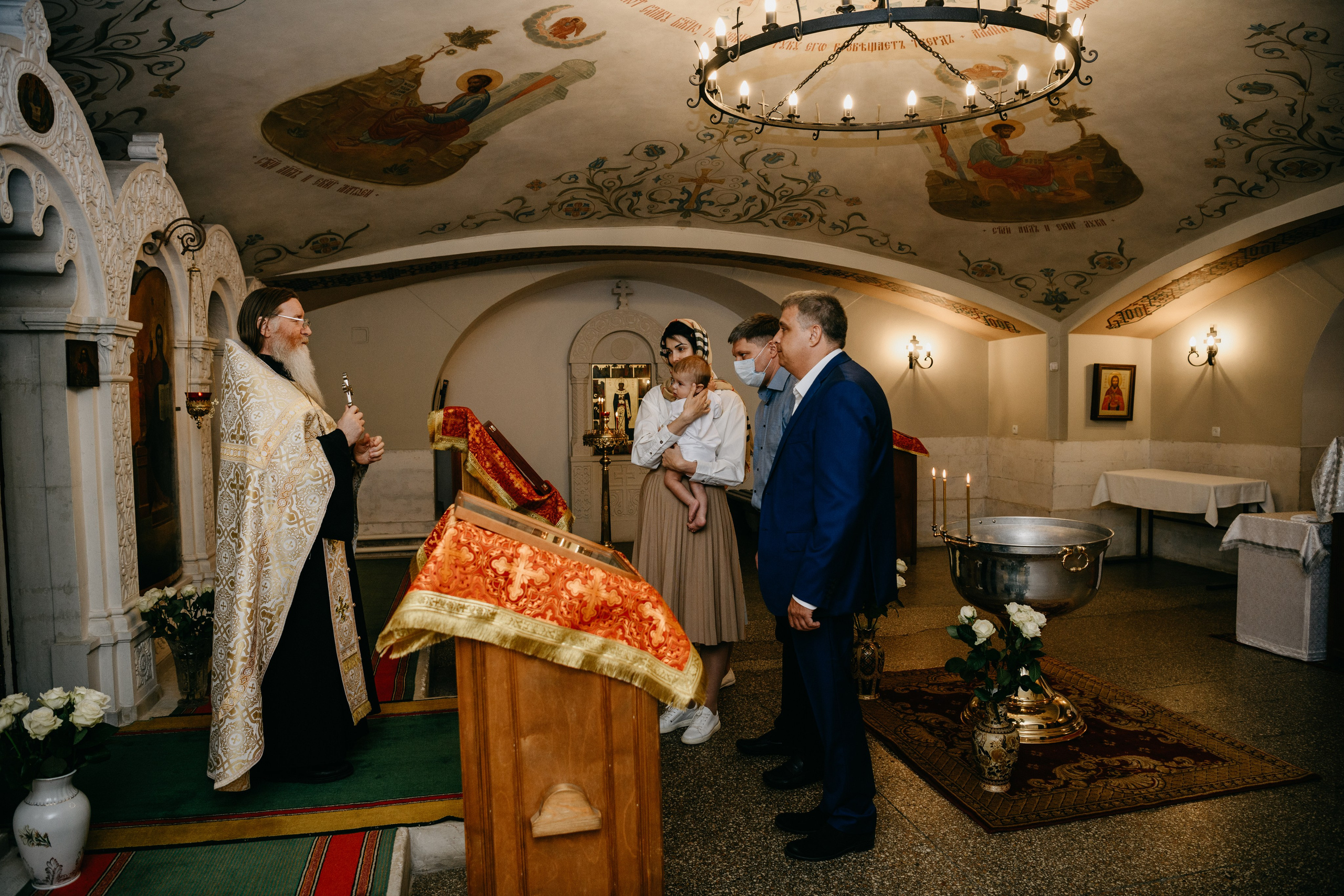 Крещение Александра. Фотограф на выписку из роддома в Москве и МО