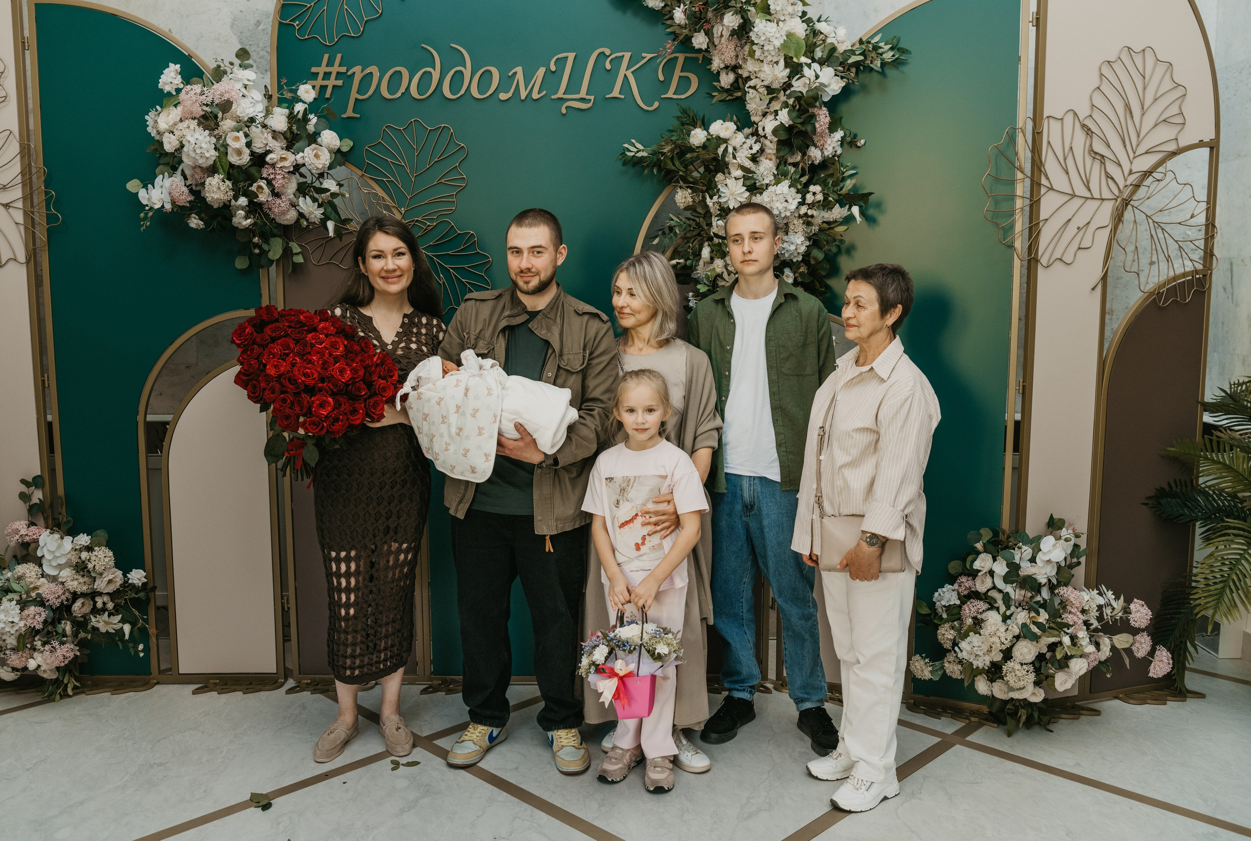 Выписка Евы в ЦКБ. Фотограф на выписку из роддома в Москве и МО