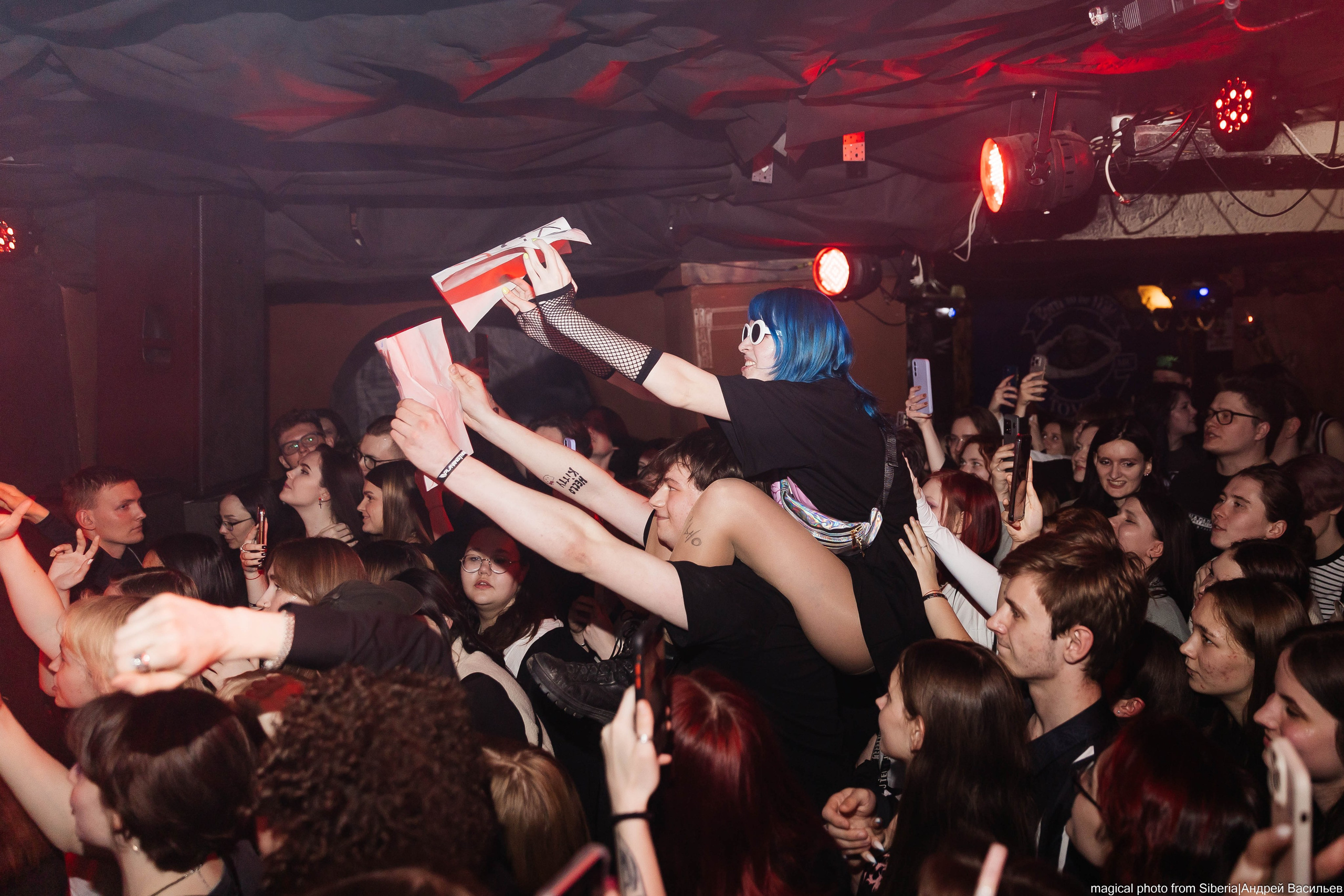 Playingtheangel. _Carpe diem_