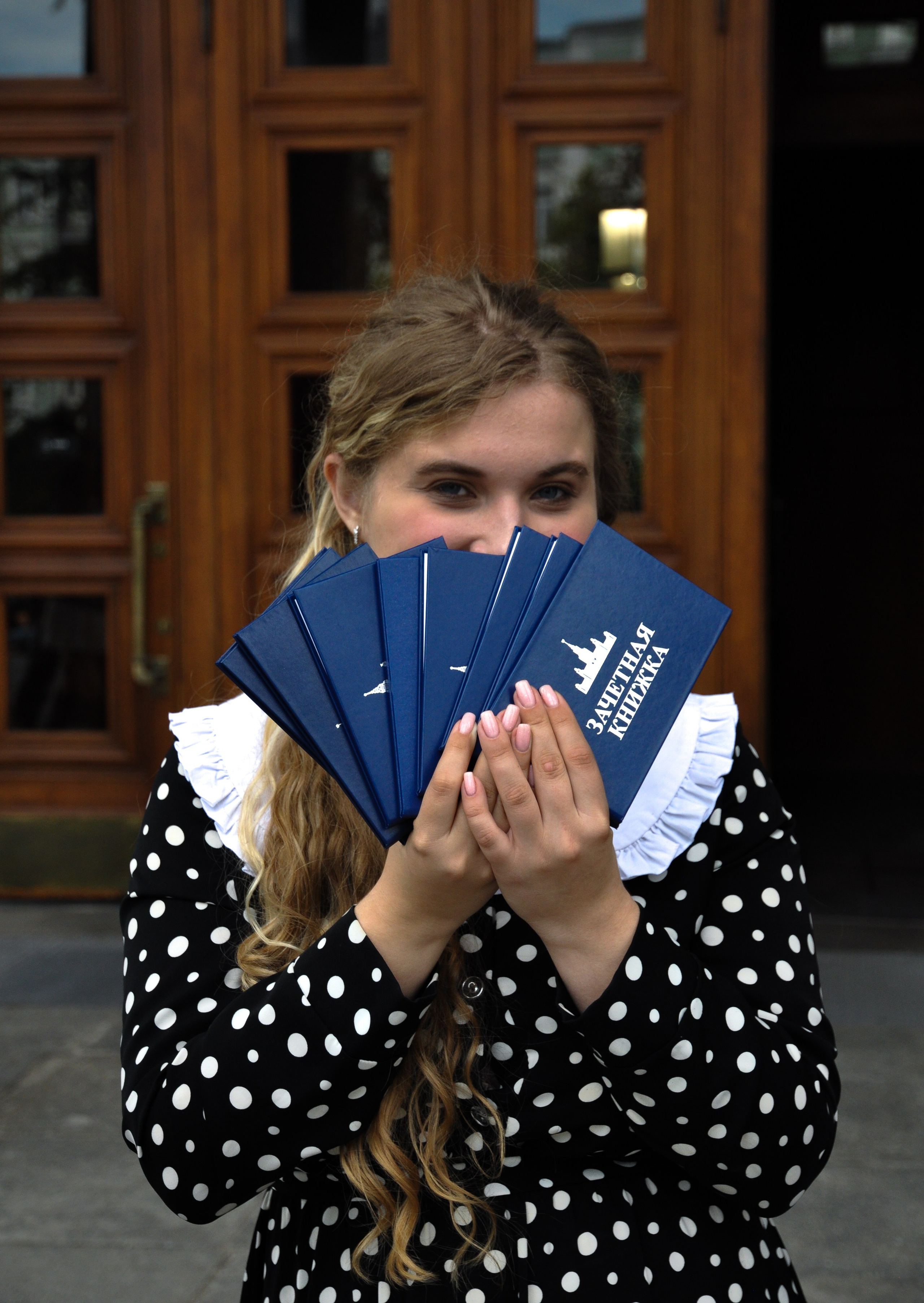 Angelina фотосессия в стиле «Москва слезам не верит». Главная