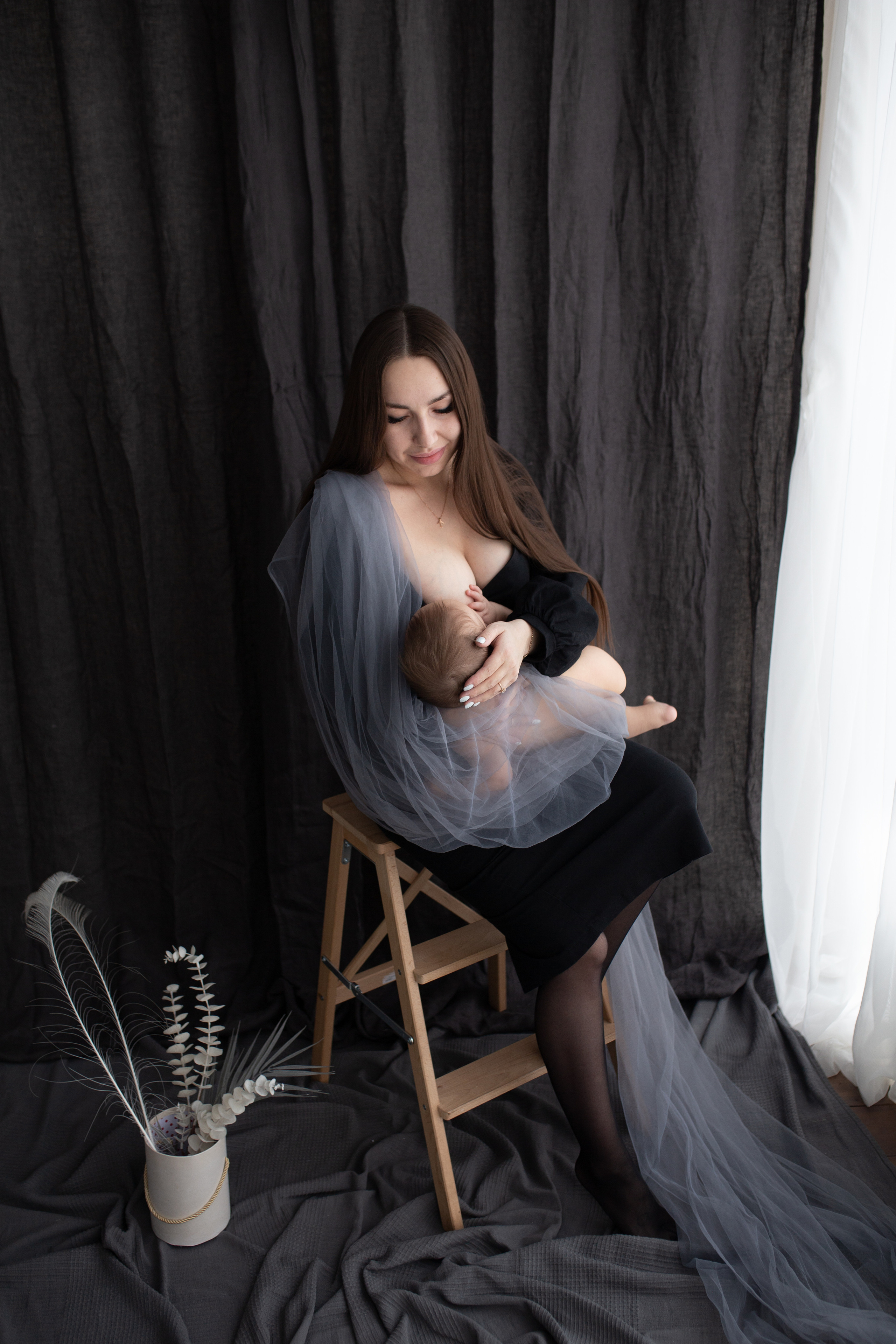 Мама и малыш. Фотограф новорождённых малышей и детский фотограф В Казани Лана Максим