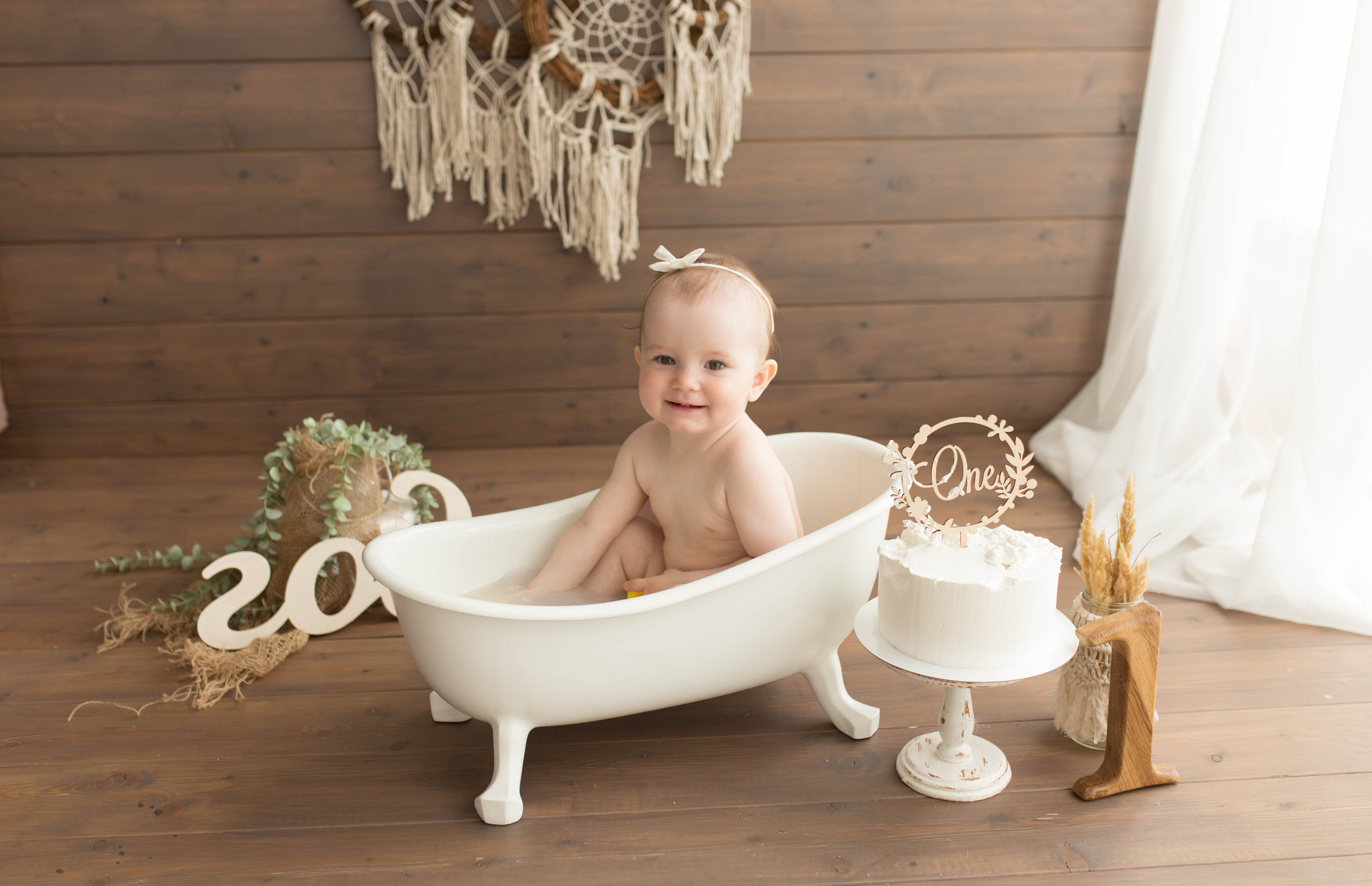 Фотосессия крушение торта в Казани. Фотограф новорождённых малышей и детский фотограф В Казани Лана Максим