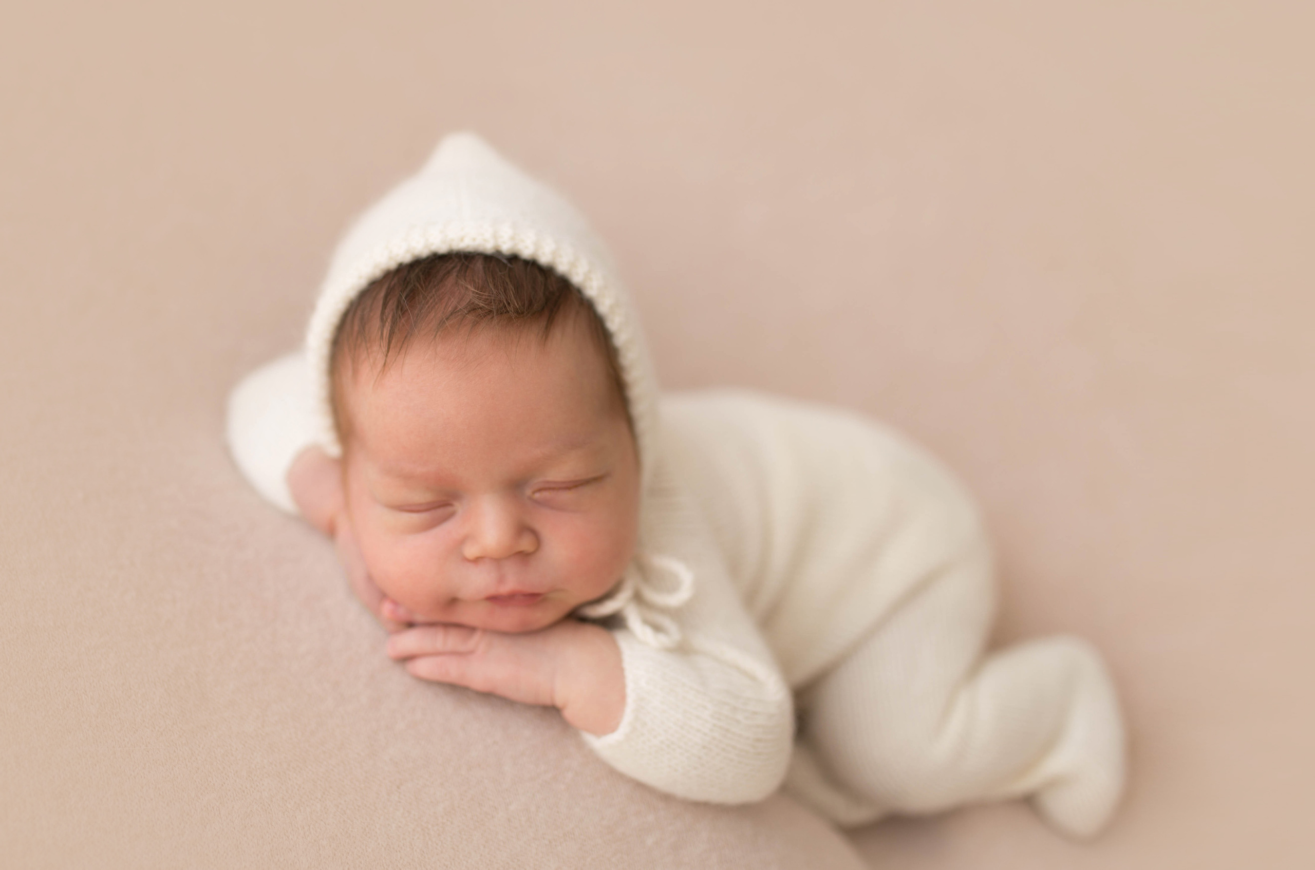 Фотосессия новорождённого. Фотограф новорождённых малышей и детский фотограф В Казани Лана Максим
