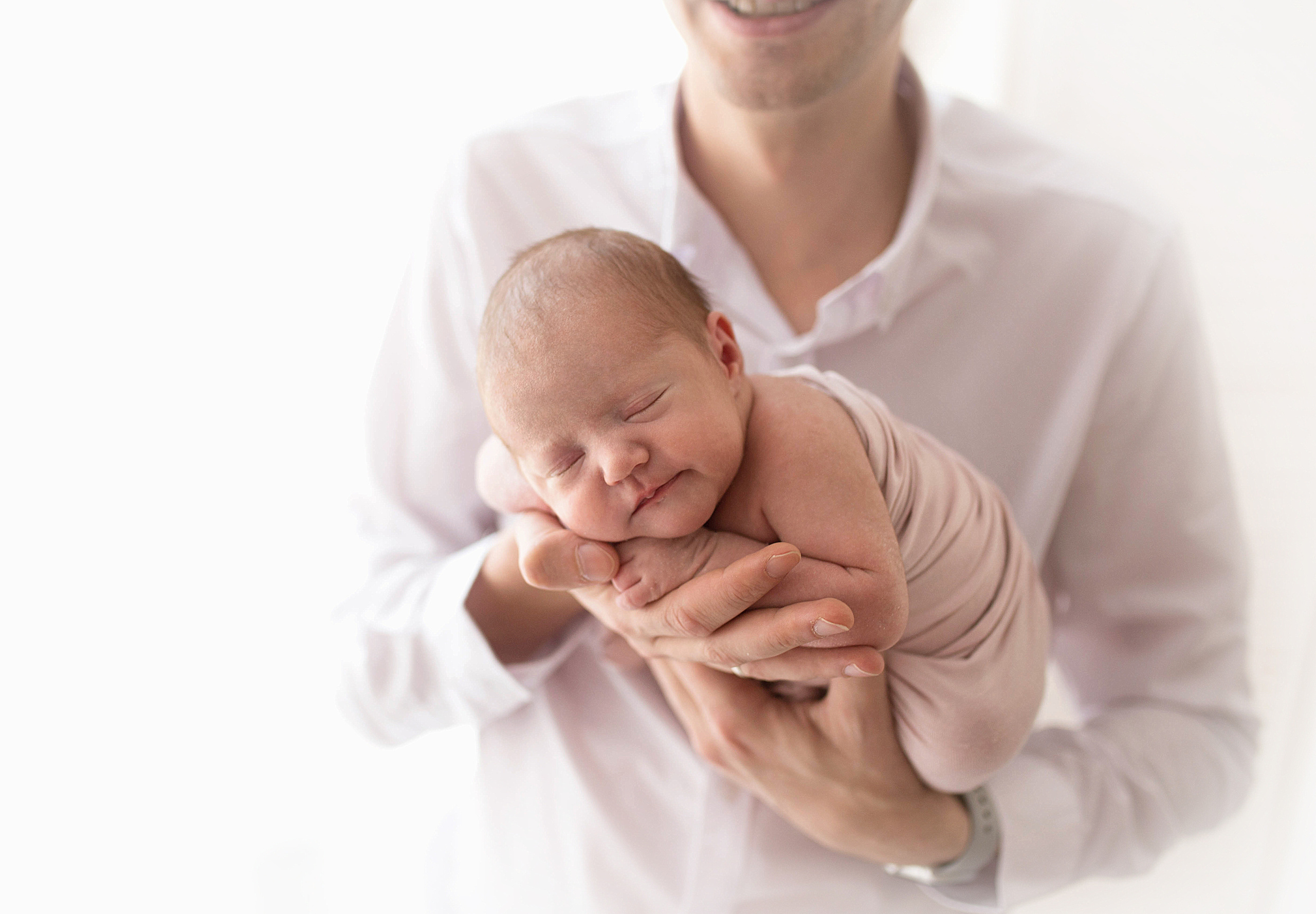 Фотосессия новорождённого. Фотограф новорождённых малышей и детский фотограф В Казани Лана Максим