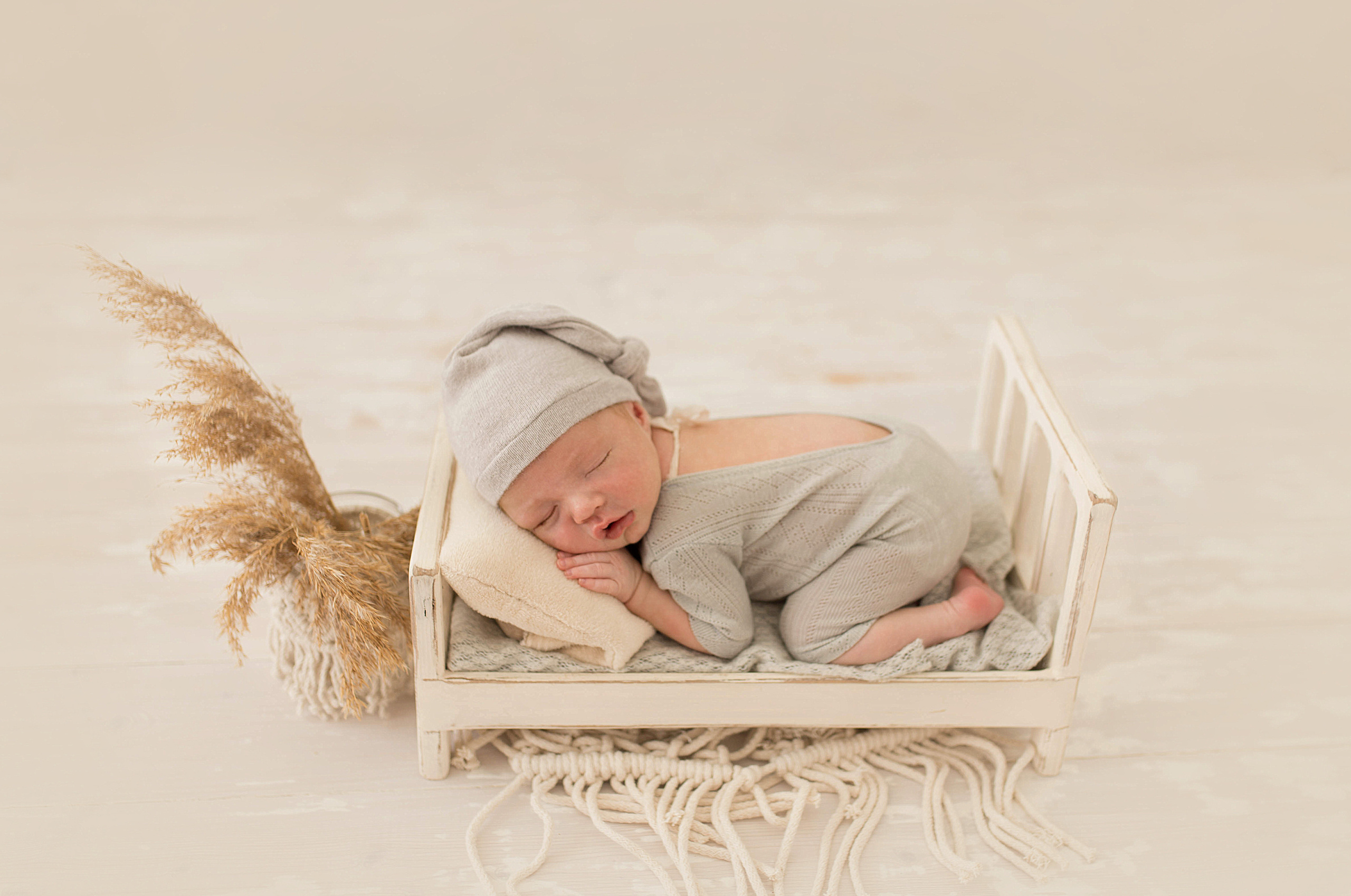 Фотограф новорождённых малышей и детский фотограф В Казани Лана Максим