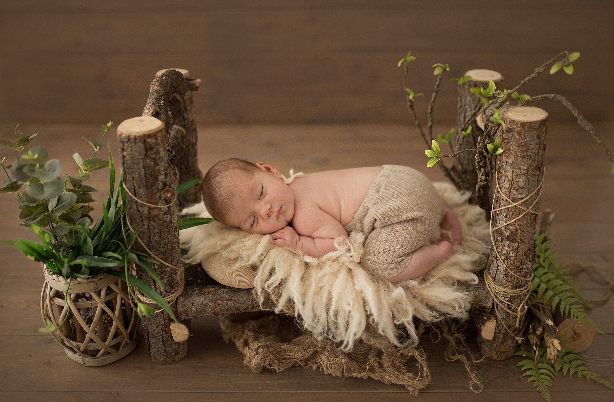 Фотосессия новорождённого. Фотограф новорождённых малышей и детский фотограф В Казани Лана Максим