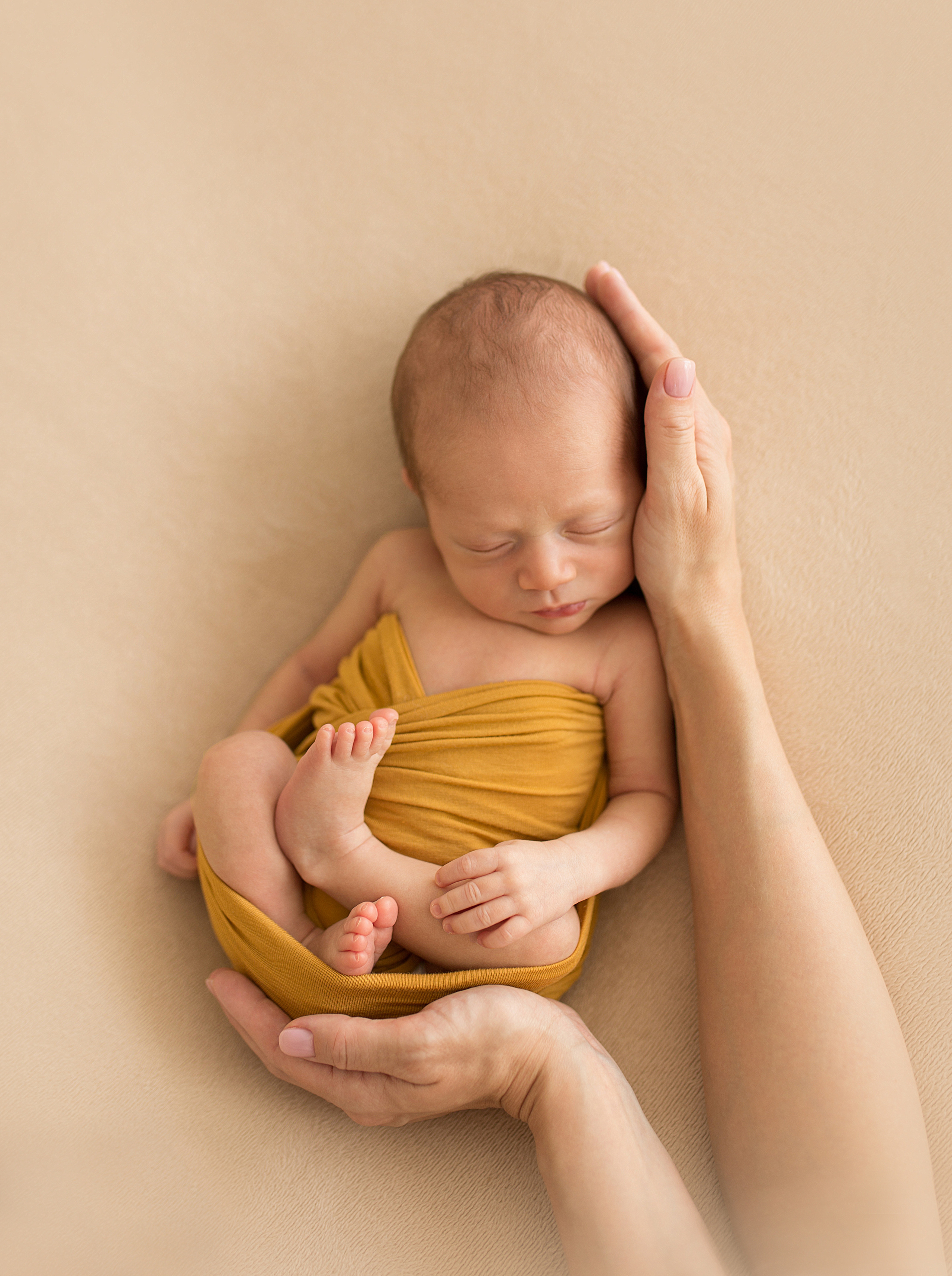 Фотосессия новорождённого. Фотограф новорождённых малышей и детский фотограф В Казани Лана Максим