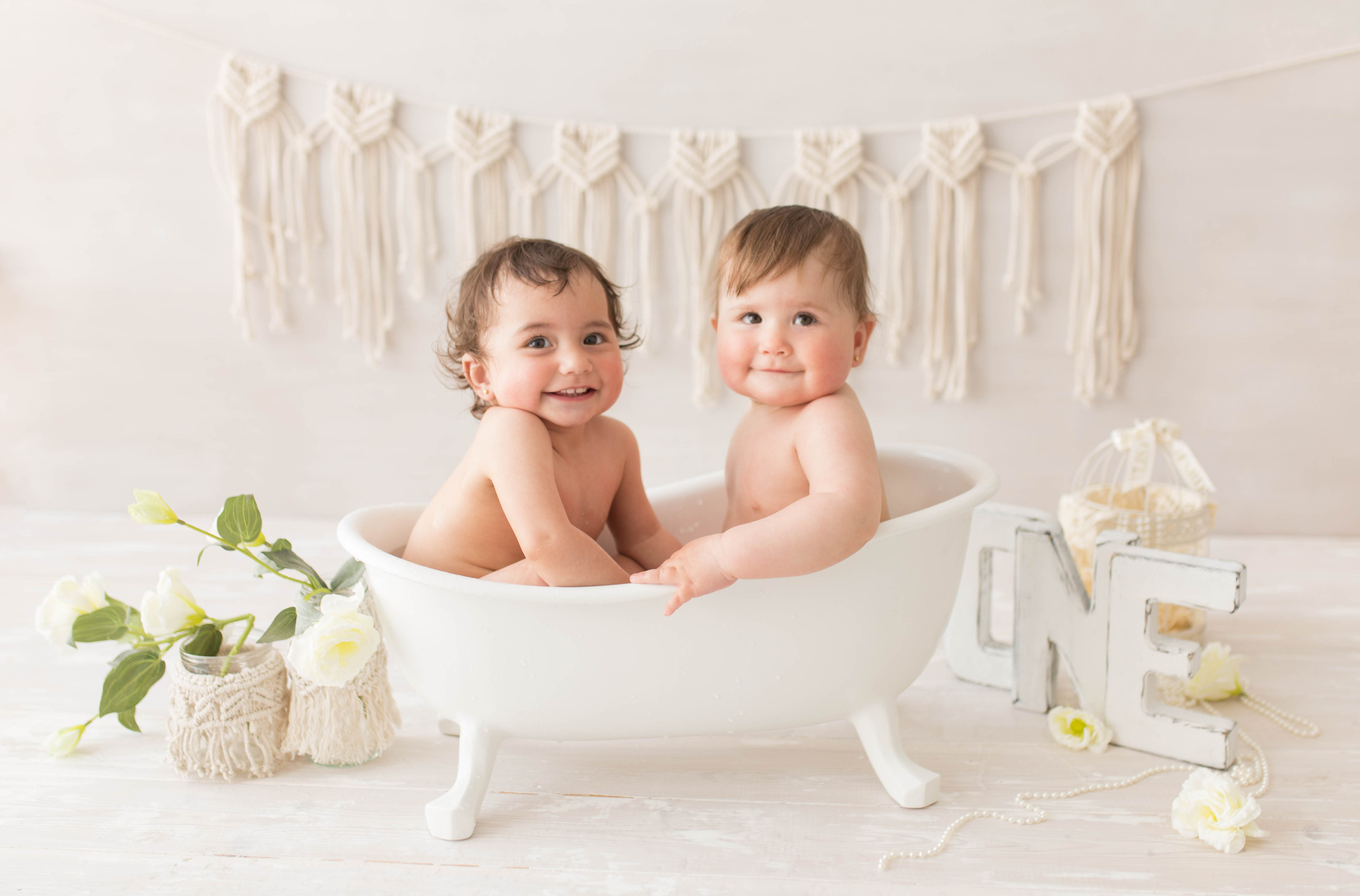 Фотосессия крушение торта в Казани. Фотограф новорождённых малышей и детский фотограф В Казани Лана Максим