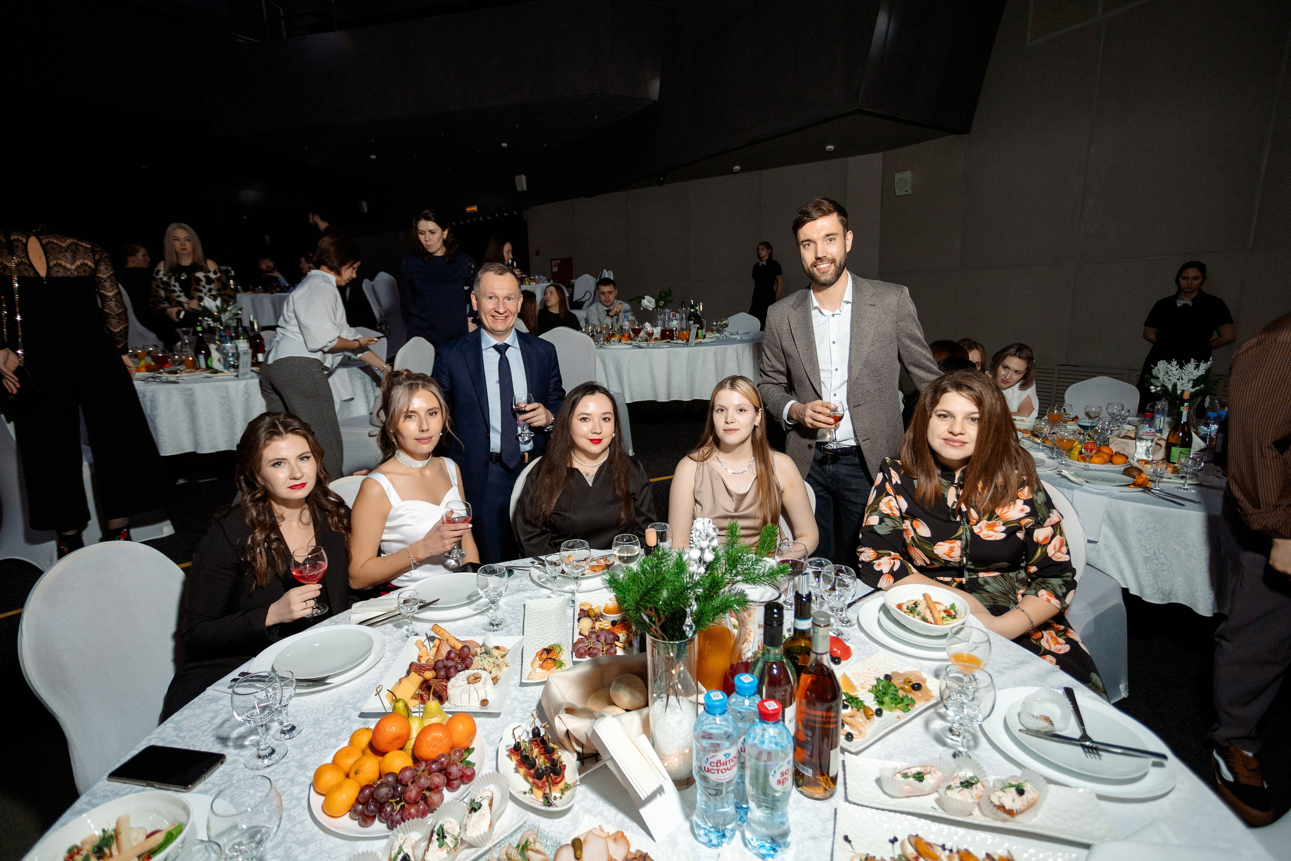 РЕПОРТАЖ: НОВЫЙ ГОД В ДК МЕТАЛЛУРГ. Профессиональный фотограф в Ижевске Леша Петров