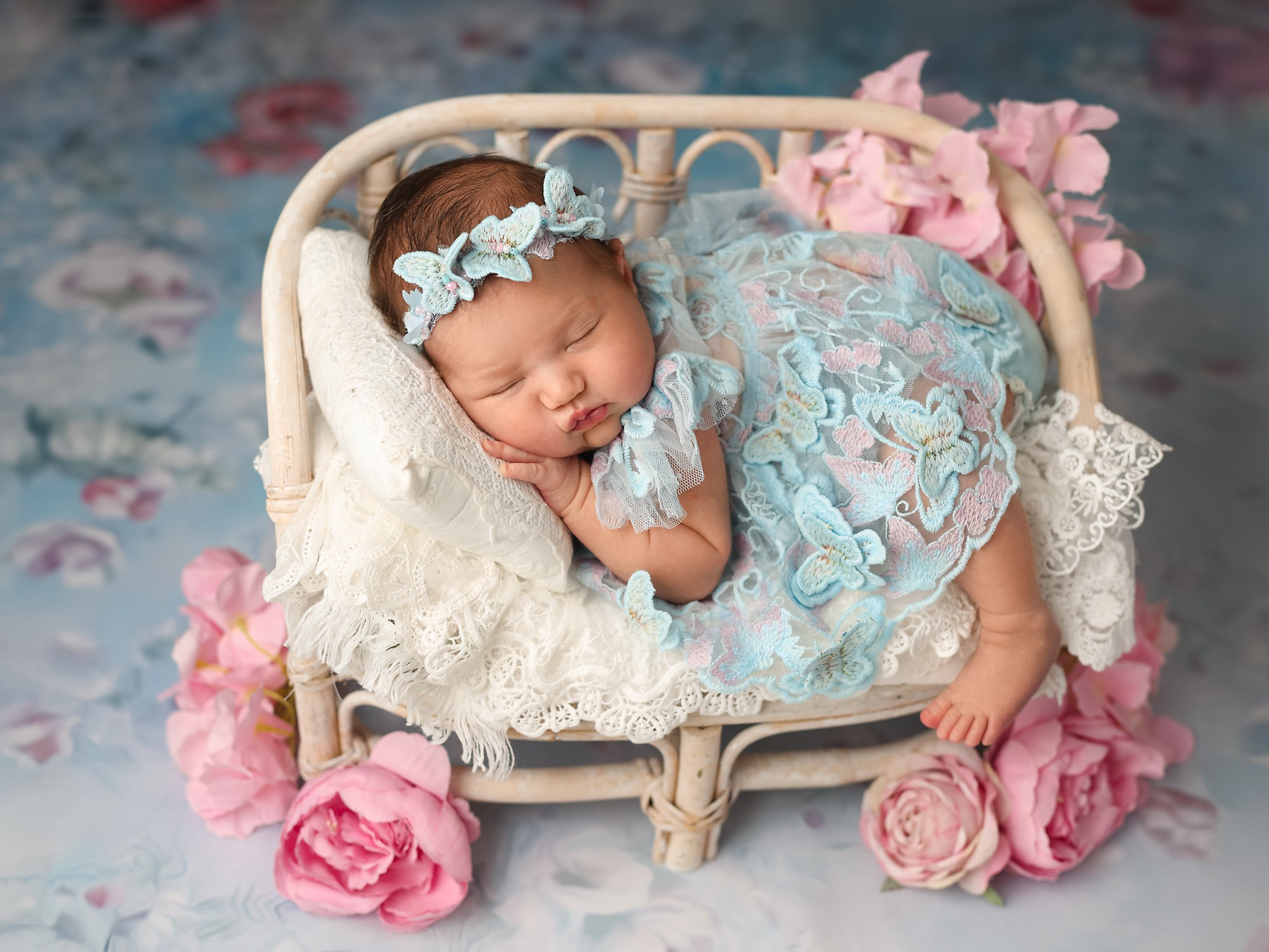 Newborn. Фотограф новорождённых в Казани Нейля Гильмутдинова ньюборн