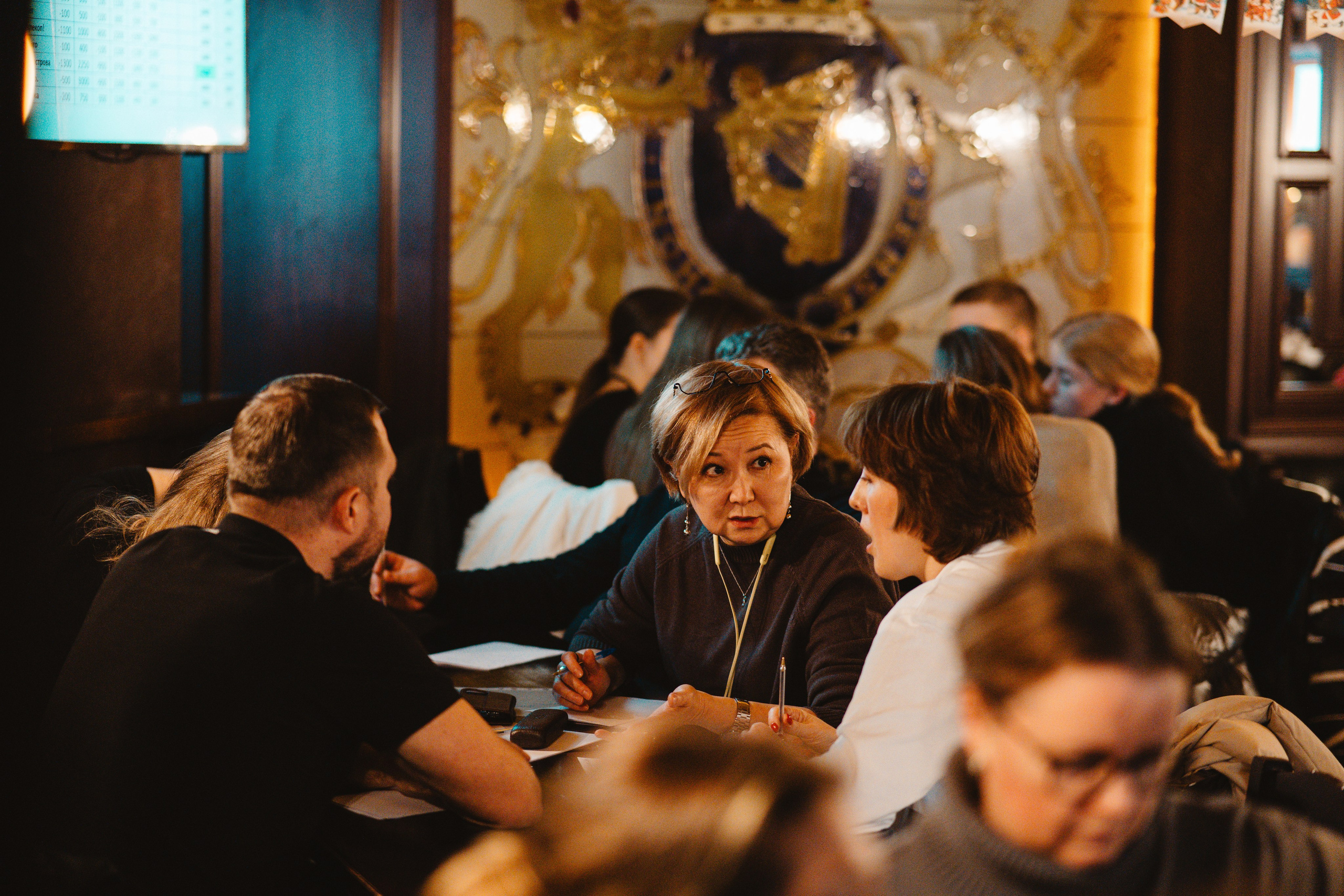 Intellectual games. Я занимаюсь событийной, свадебной, товарной, студийной… фотографией