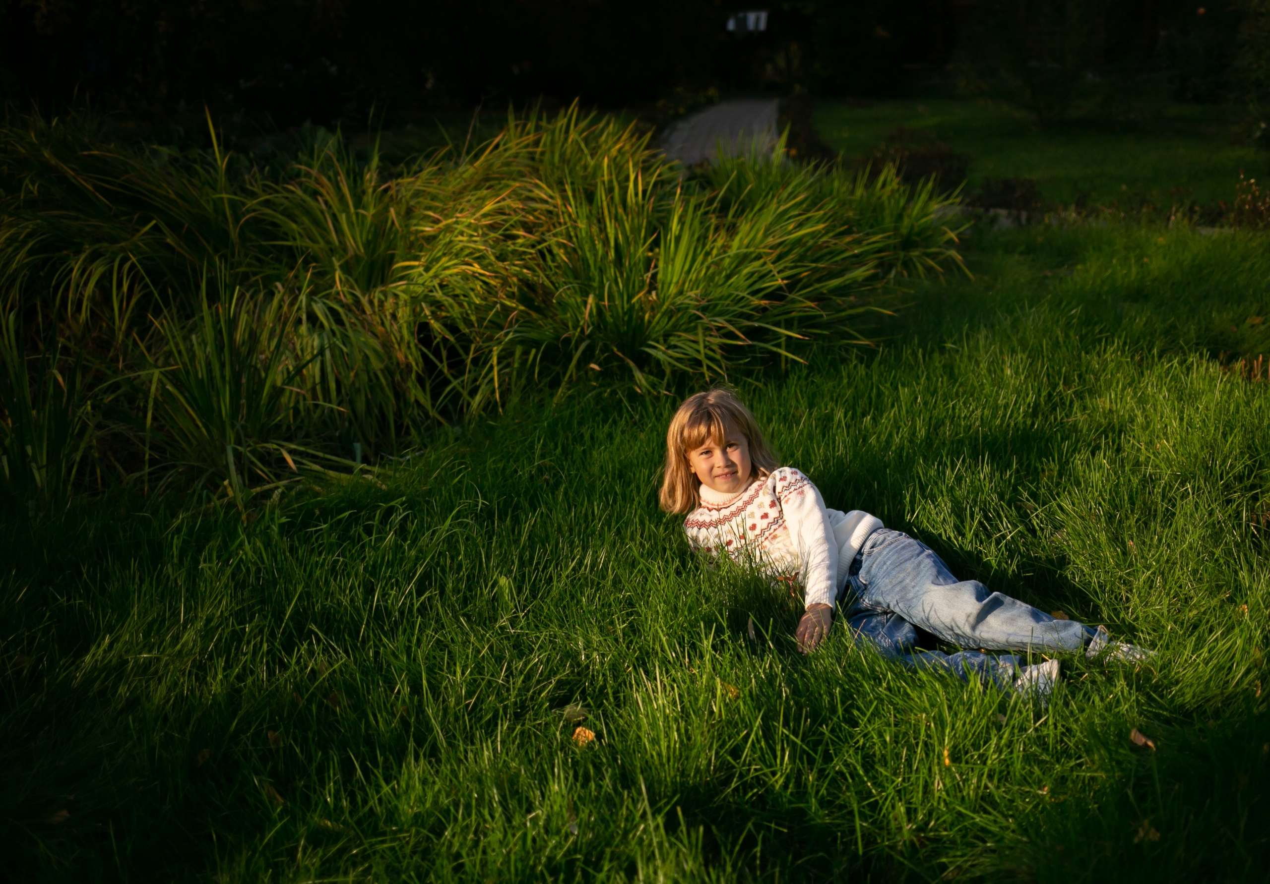 Юля, Анюта, Есения