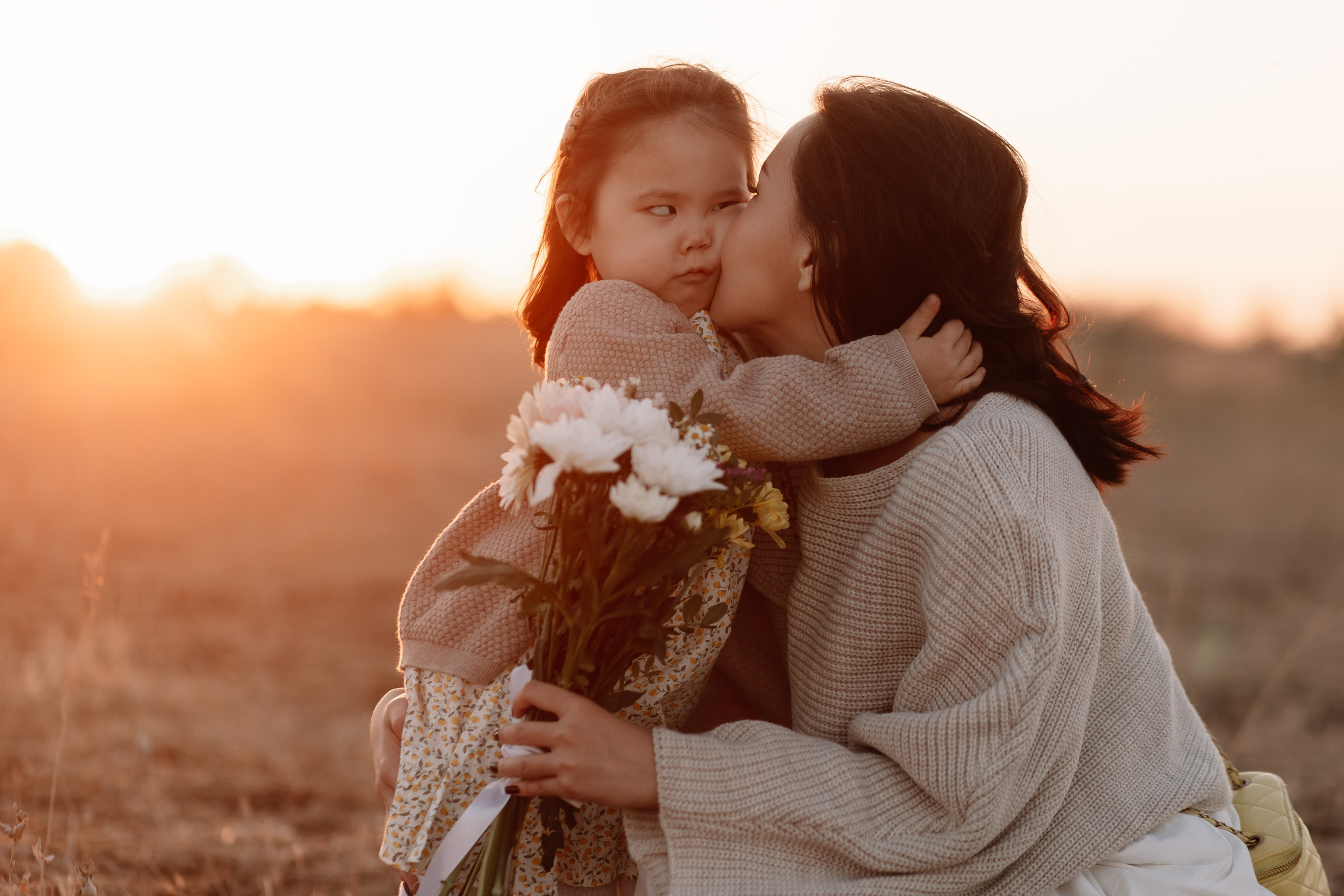 Фотосессия мама с дочей. Свадебный и семейный фотограф в Элисте Лиджик Сарлов