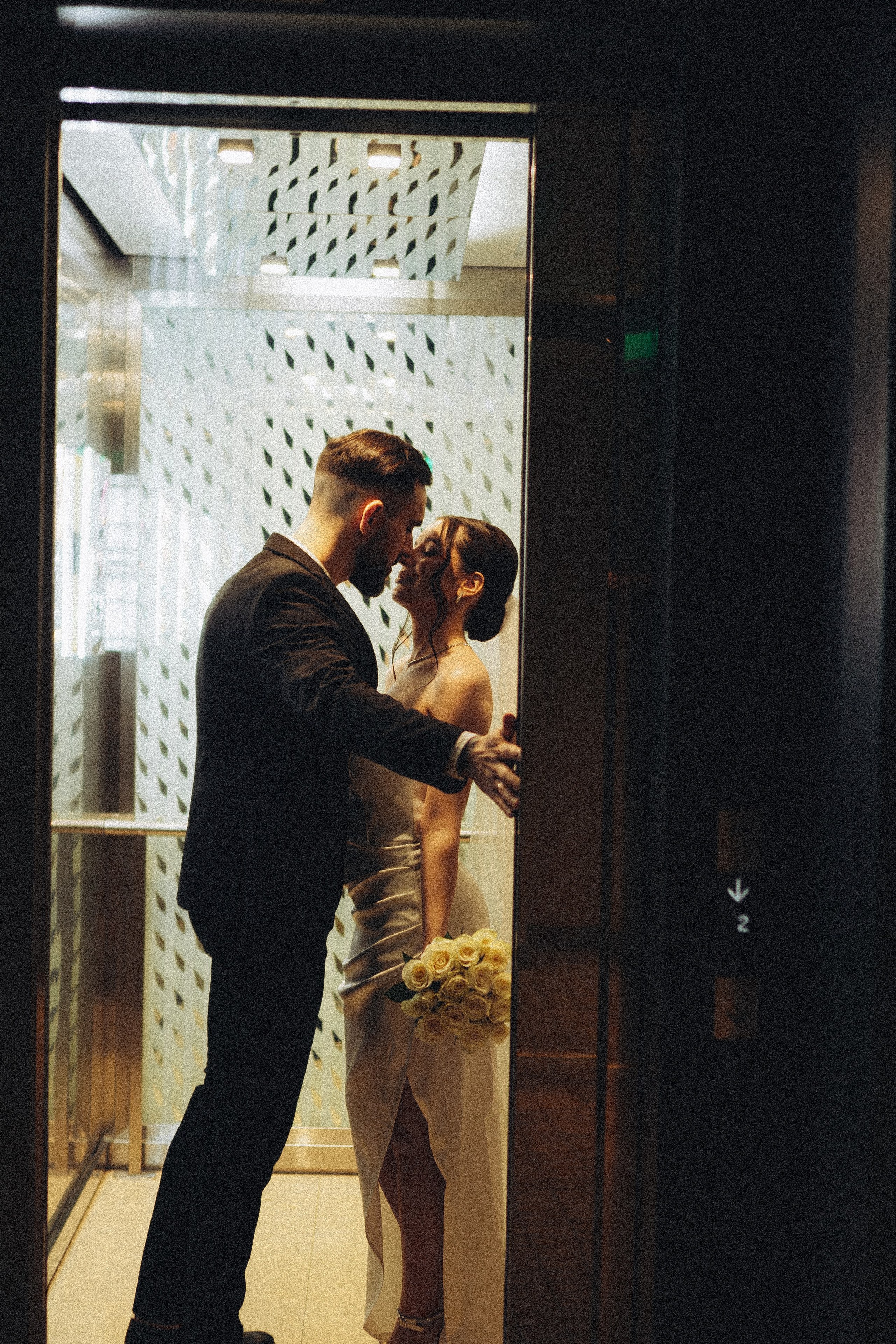 СВАДЕБНАЯ СЬЕМКА СБОРОВ ЖЕНИХА И НЕВЕСТЫ В ОТЕЛЕ И ТАКЖЕ ФОТОСЕССИИЯ В ОТЕЛЕЕ МЕГАПОЛИС БРЯНСК. Профессиональный фотограф, Санкт-Петербург — Виктория Богомолова