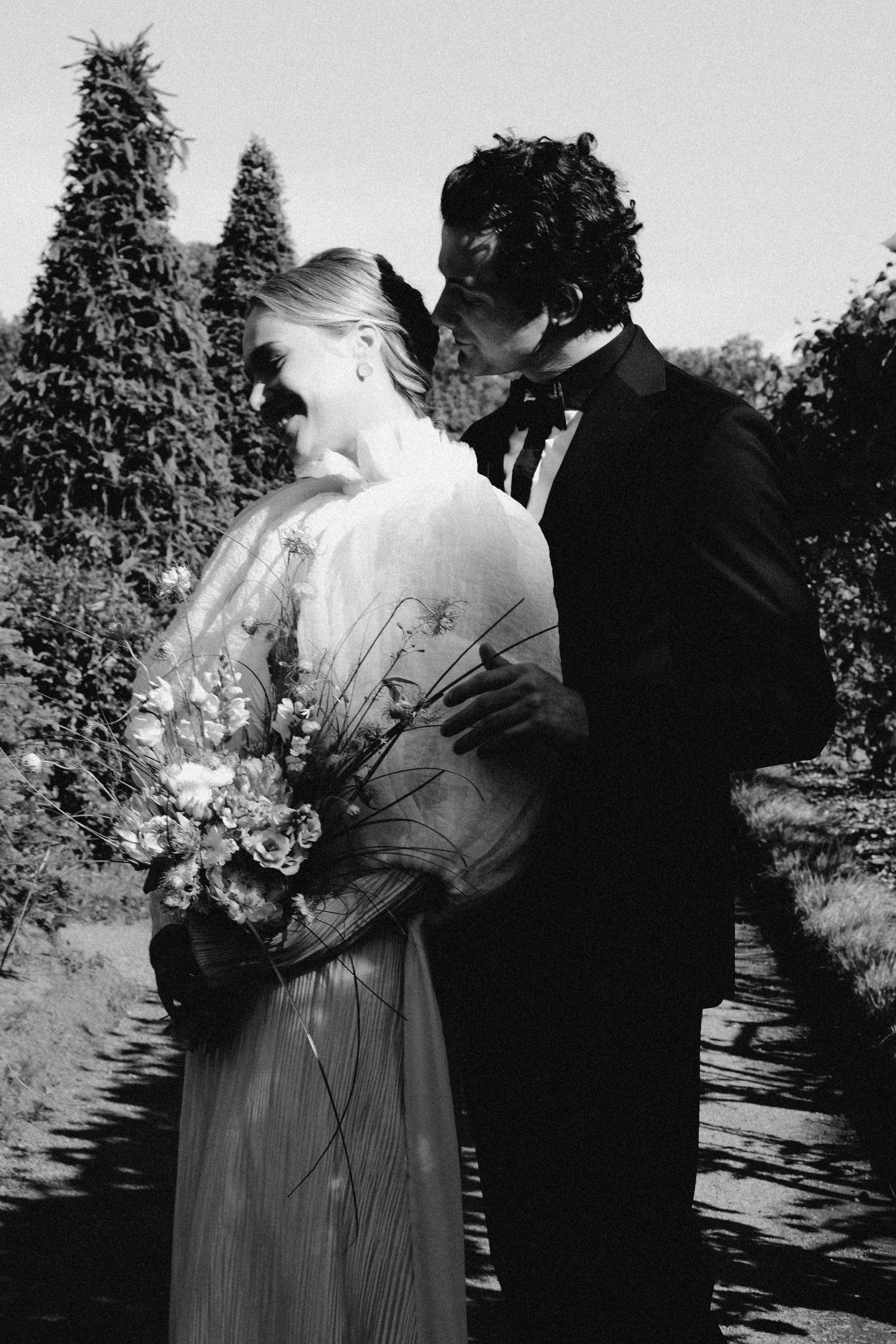 СВАДЕБНАЯ СЬЕМКА В ПАРКЕ ОРАНИЕНБАУМ. Профессиональный фотограф, Санкт-Петербург — Виктория Богомолова