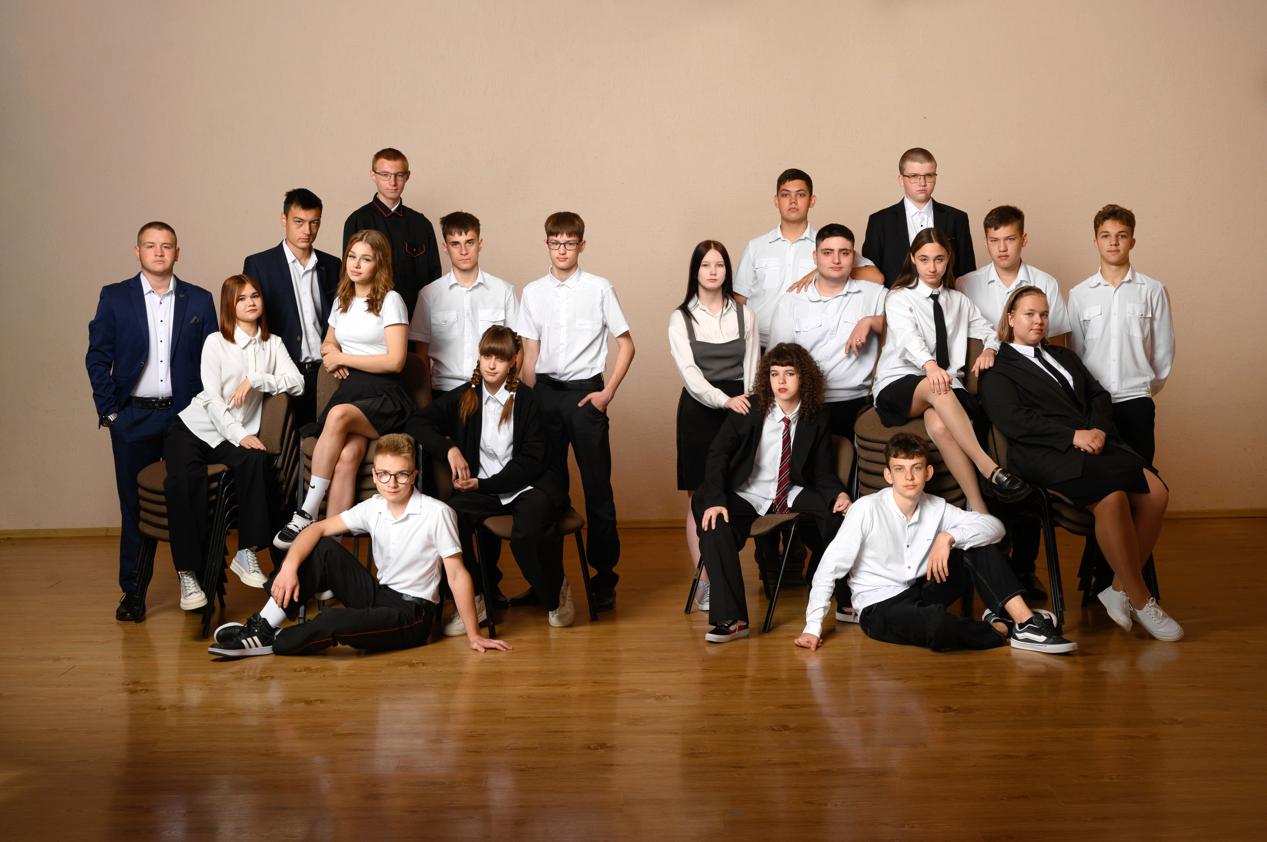 Старшие классы. Вовк Владислав. выпускные альбомы Краснодарском крае