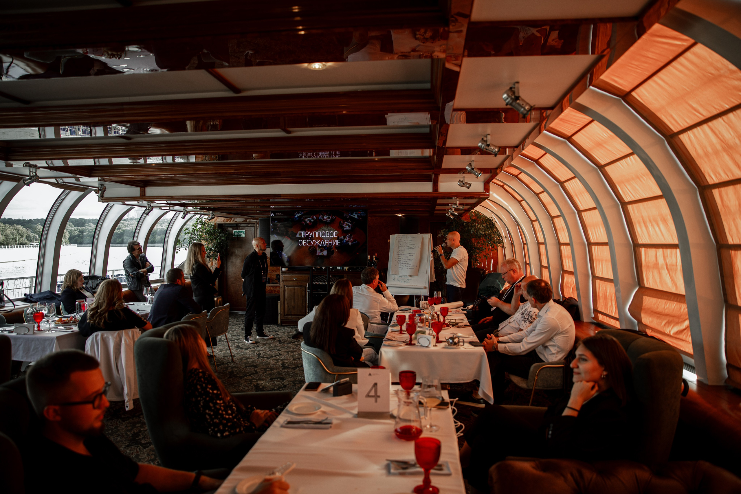 Премиальный клуб ABOSS | Мастер-класс на яхте. Alexey Sentyurin, brands and business photographer in Moscow