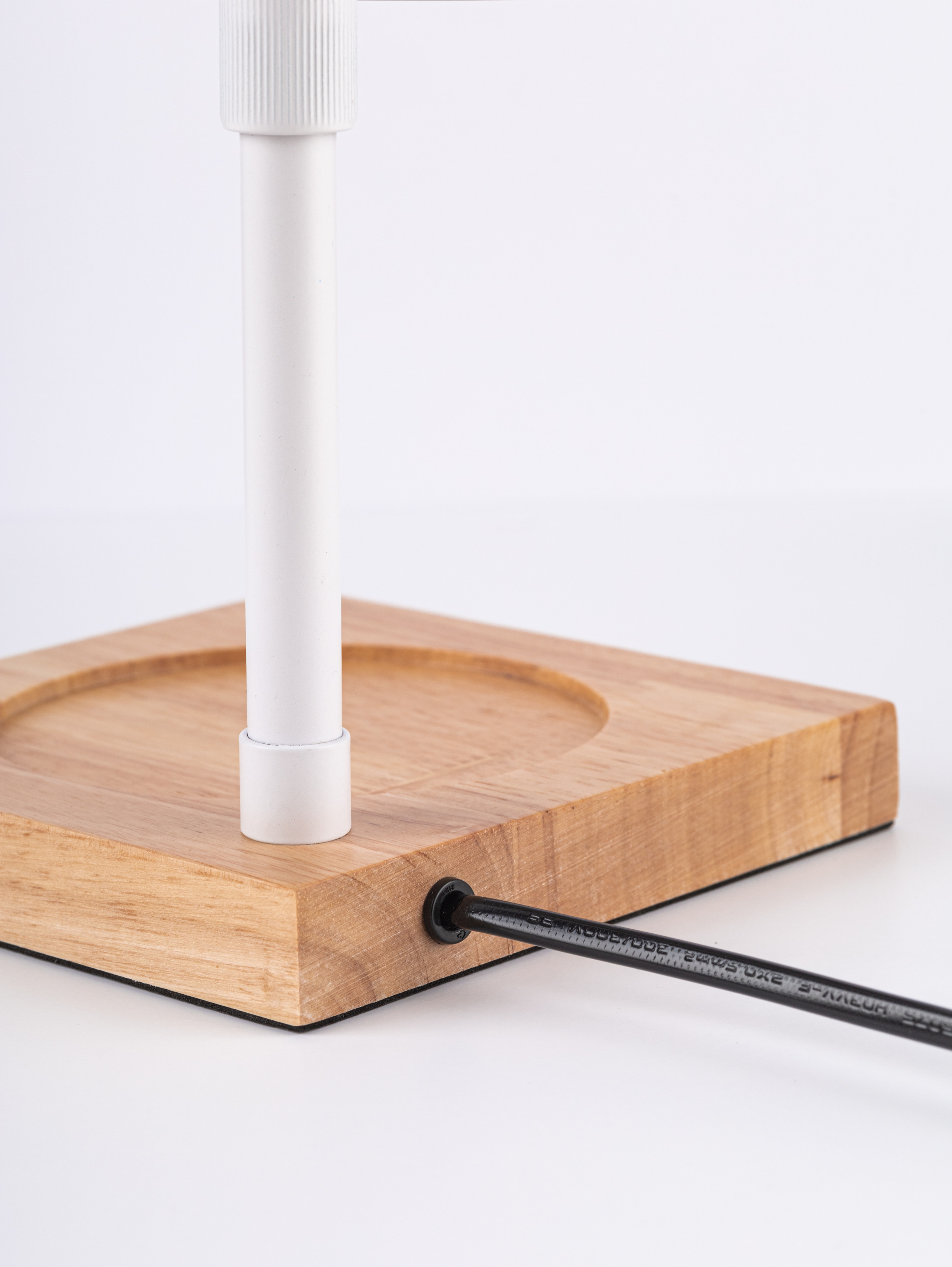 Лампа ароматическая. Уютная студия предметной съемки для маркетплейсов в городе Москва