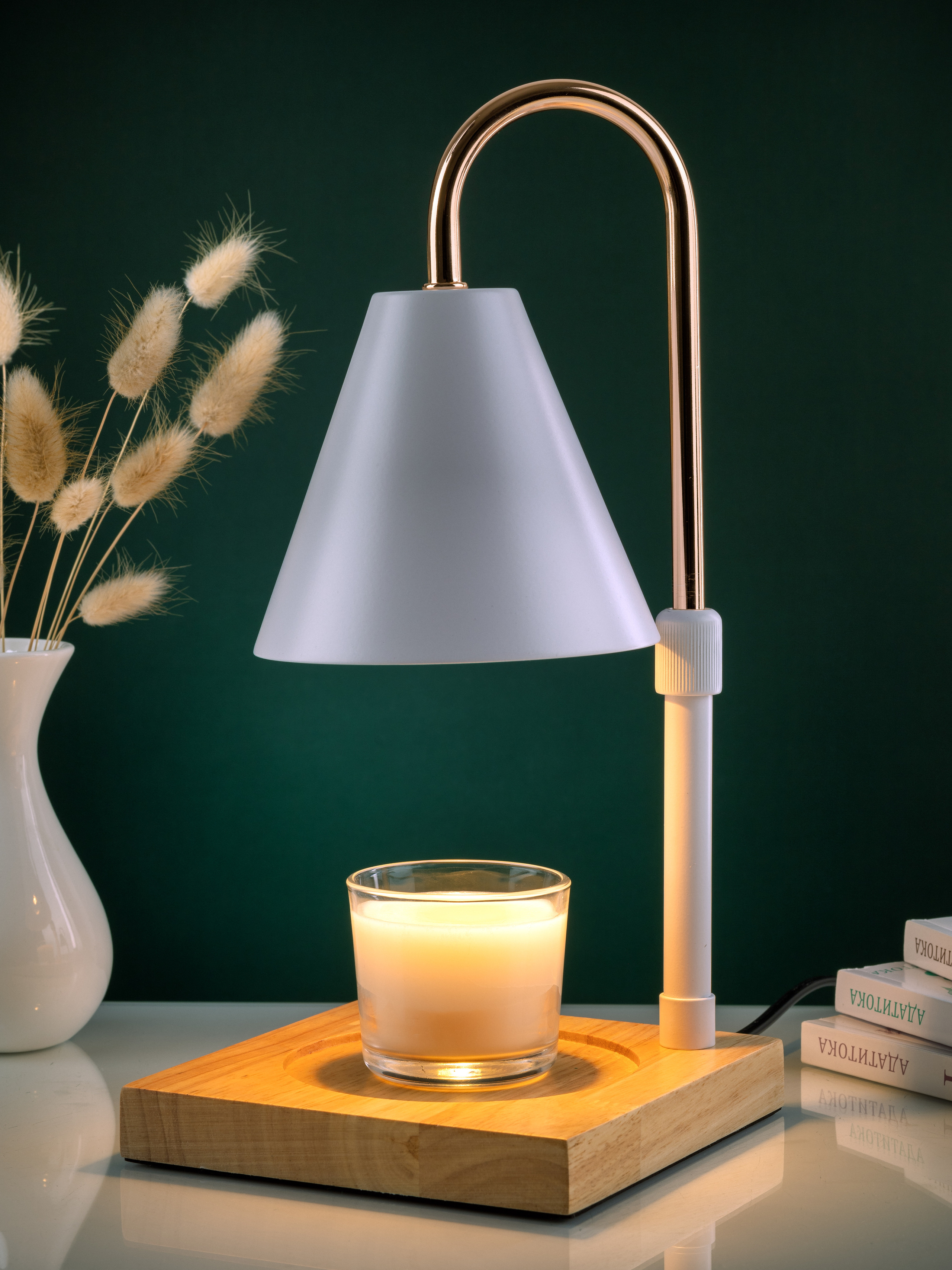 Лампа ароматическая. Уютная студия предметной съемки для маркетплейсов в городе Москва