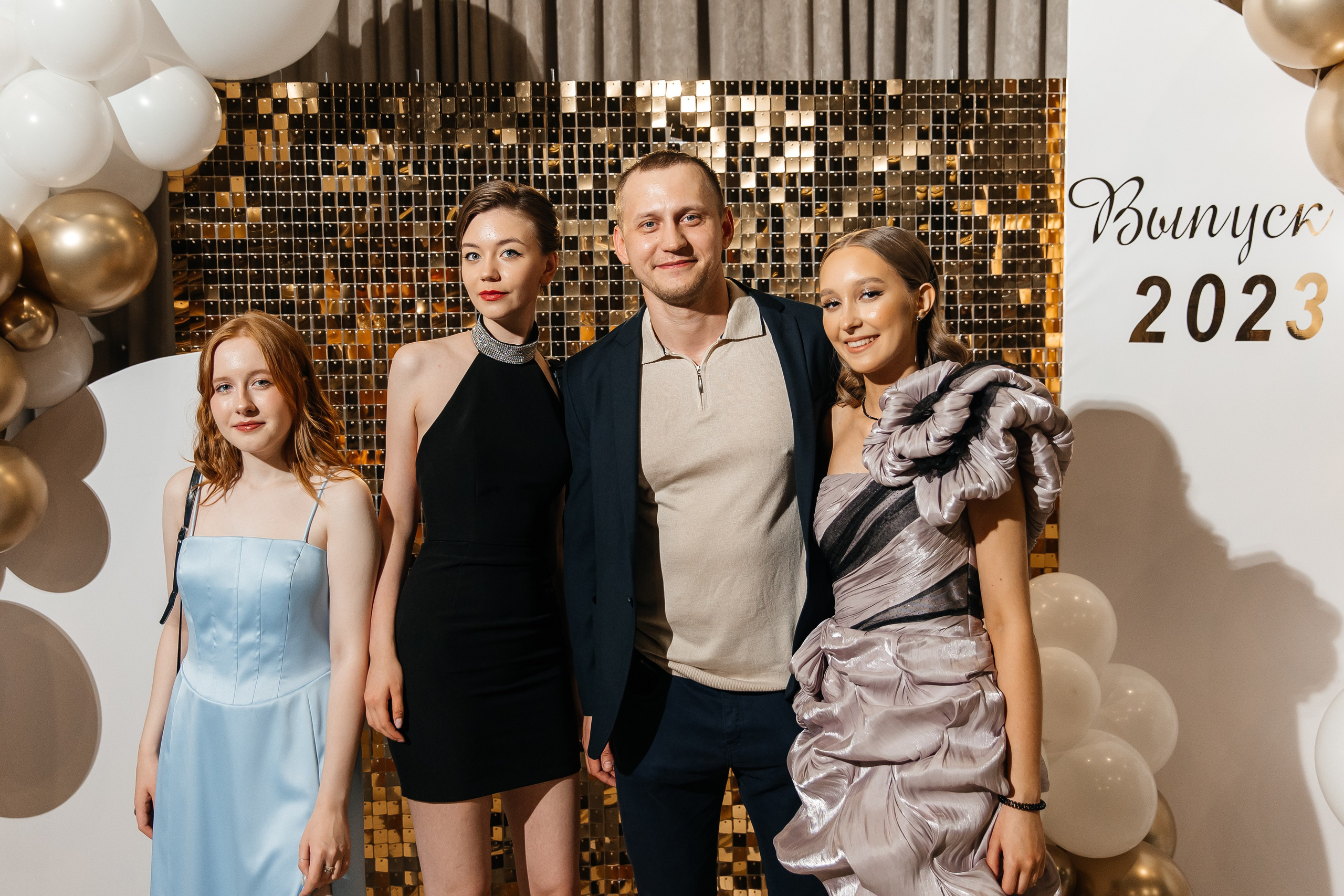 2023-06-23 Выпускной МБОУ СОШ № 10. Фотограф в Красноярске