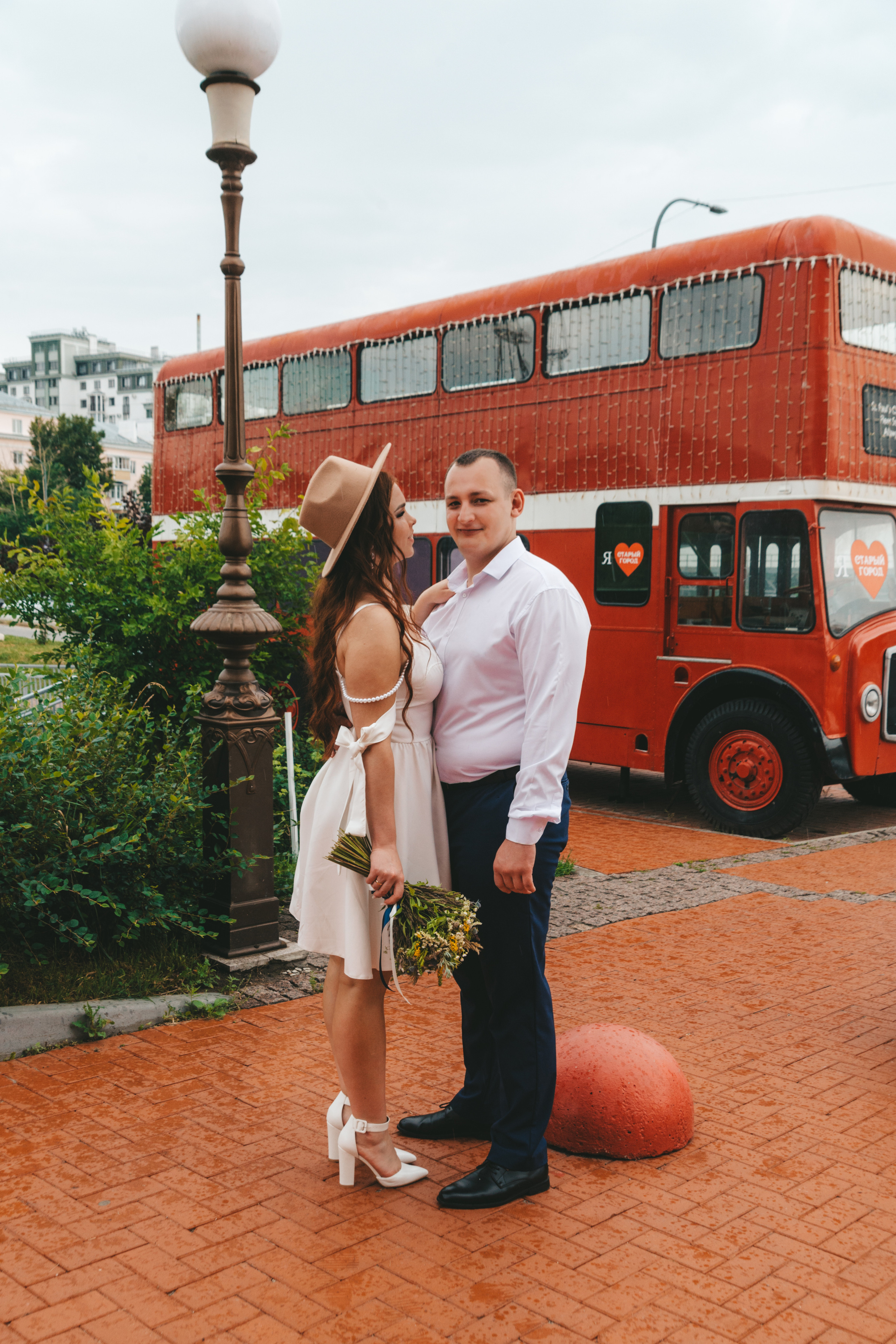 Фотосессия влюбленных молодоженов. Семейный, детский фотограф в Минске Вероника Гапоненко