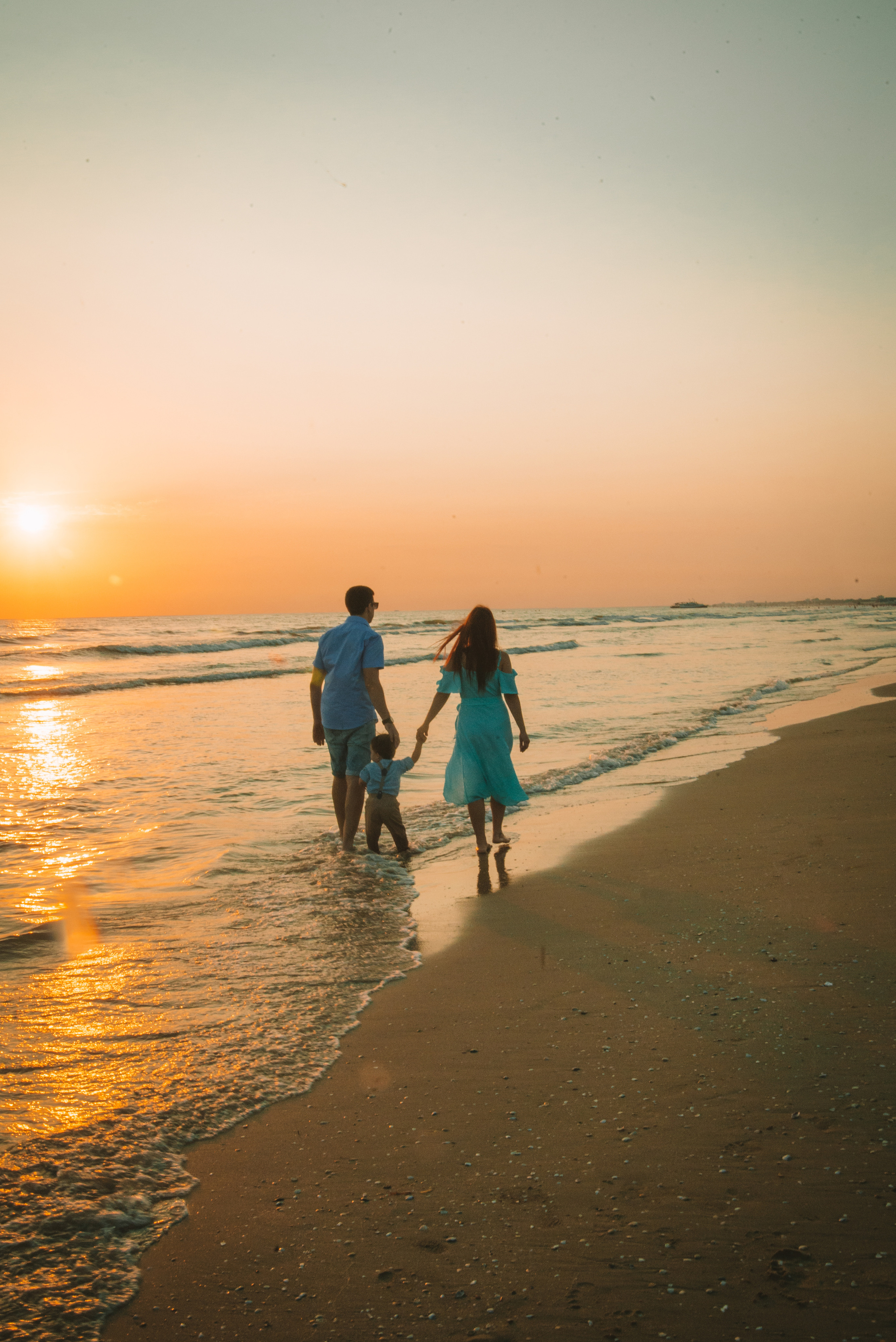 Фотосессия на пляже, на море. Семейный, детский фотограф в Минске Вероника Гапоненко
