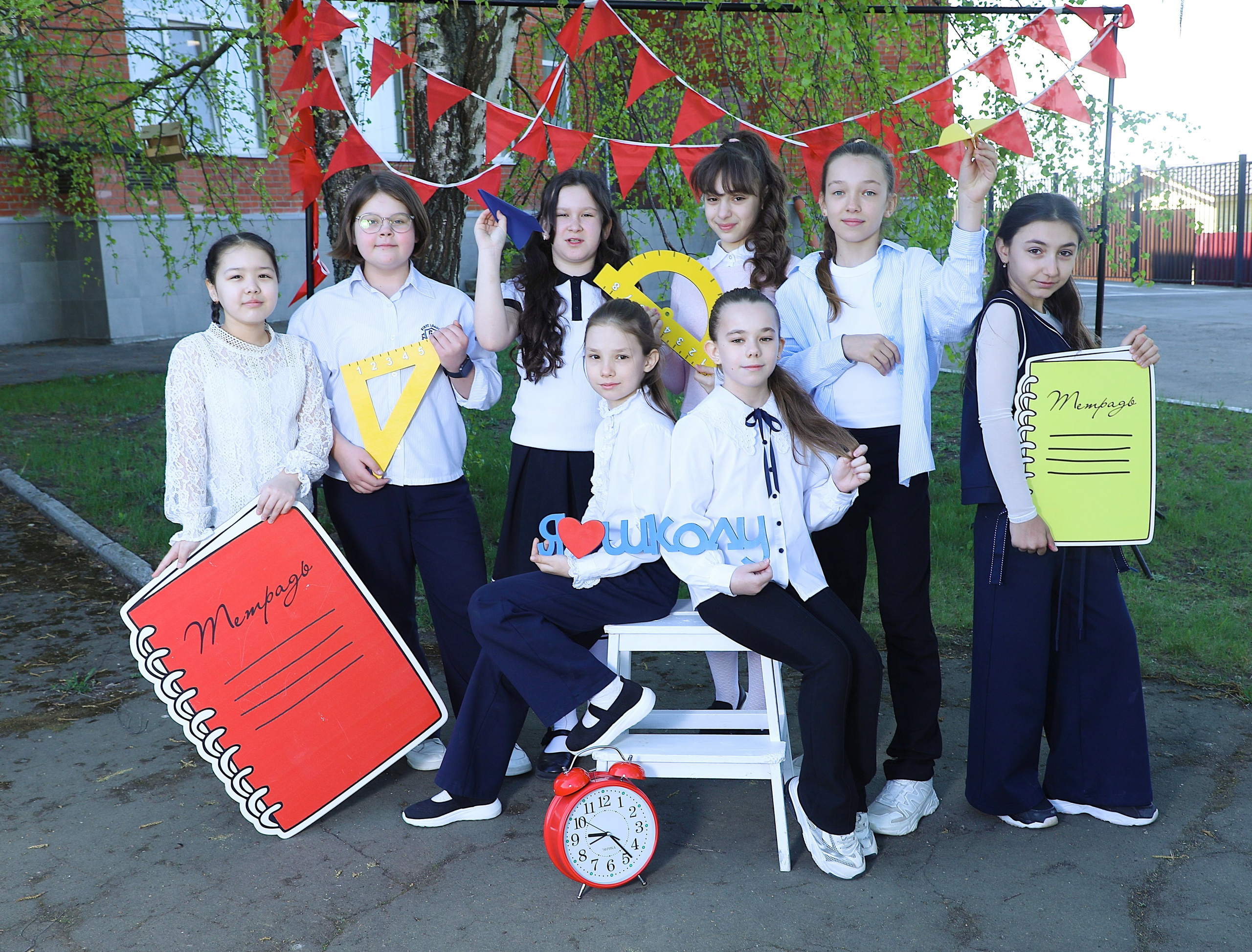 Школа  4 класс. Школьный фотограф Олеся Галатова