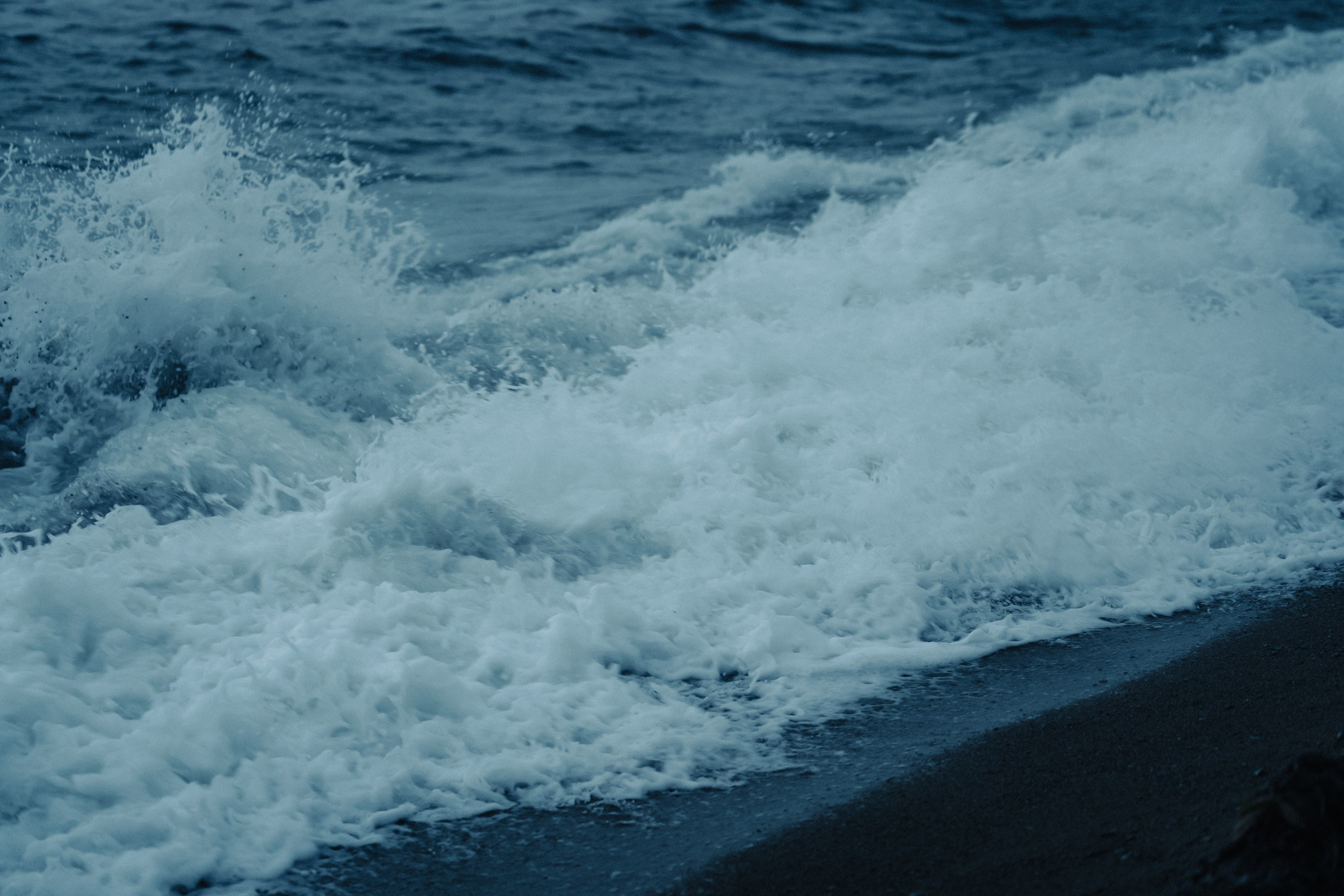 Бухта Дубовая. Иван Зайцев (IZIART) — создание культурного кода через фото и видео