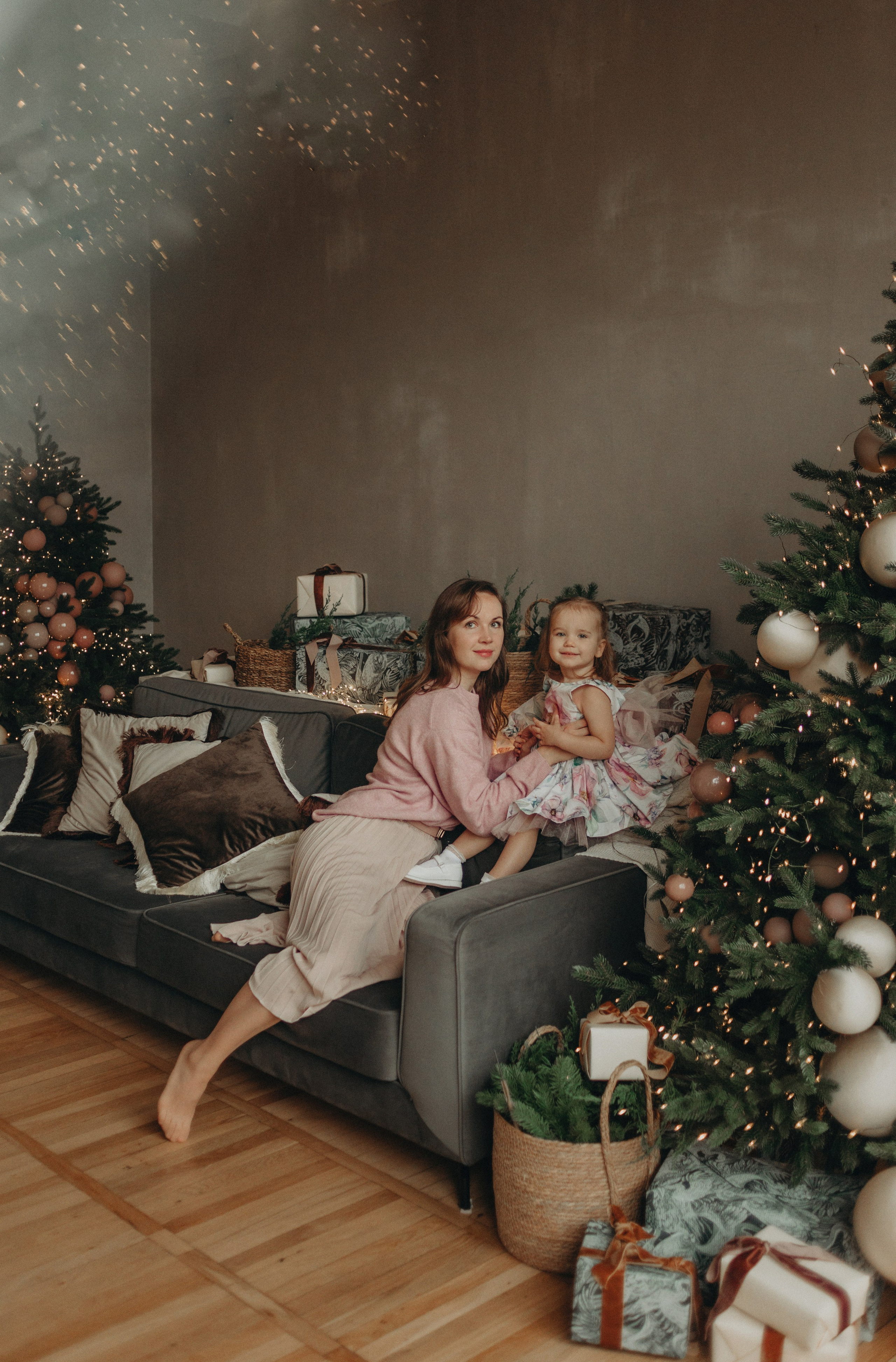 Новогодние фотографии 2024\2025 году, короткие сьемки. Фотограф в Краснодаре Евгения Михаевич