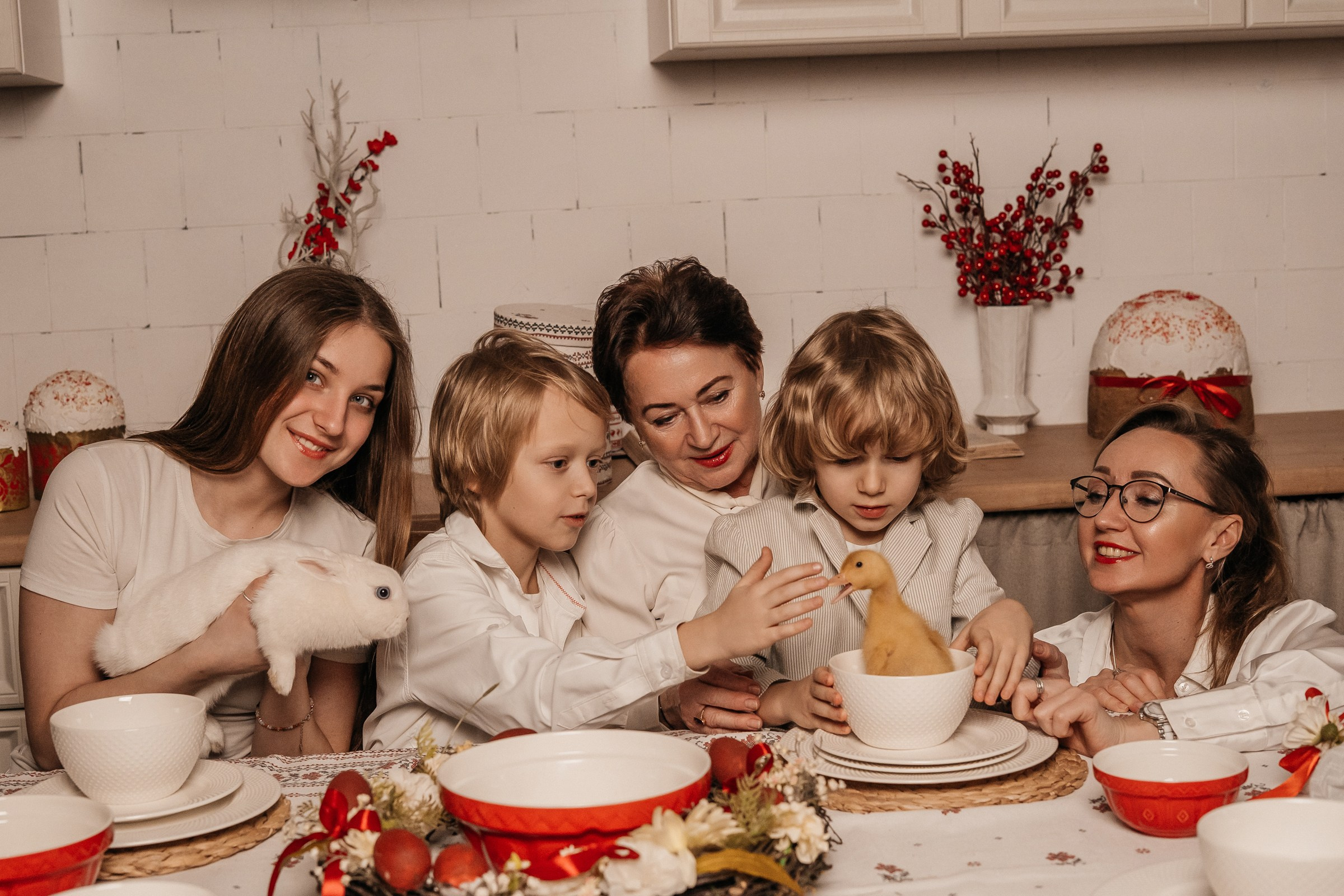 Анечка с семьей. Ольга Брайт Семейный и Контент Фотограф в Санкт-Петербурге