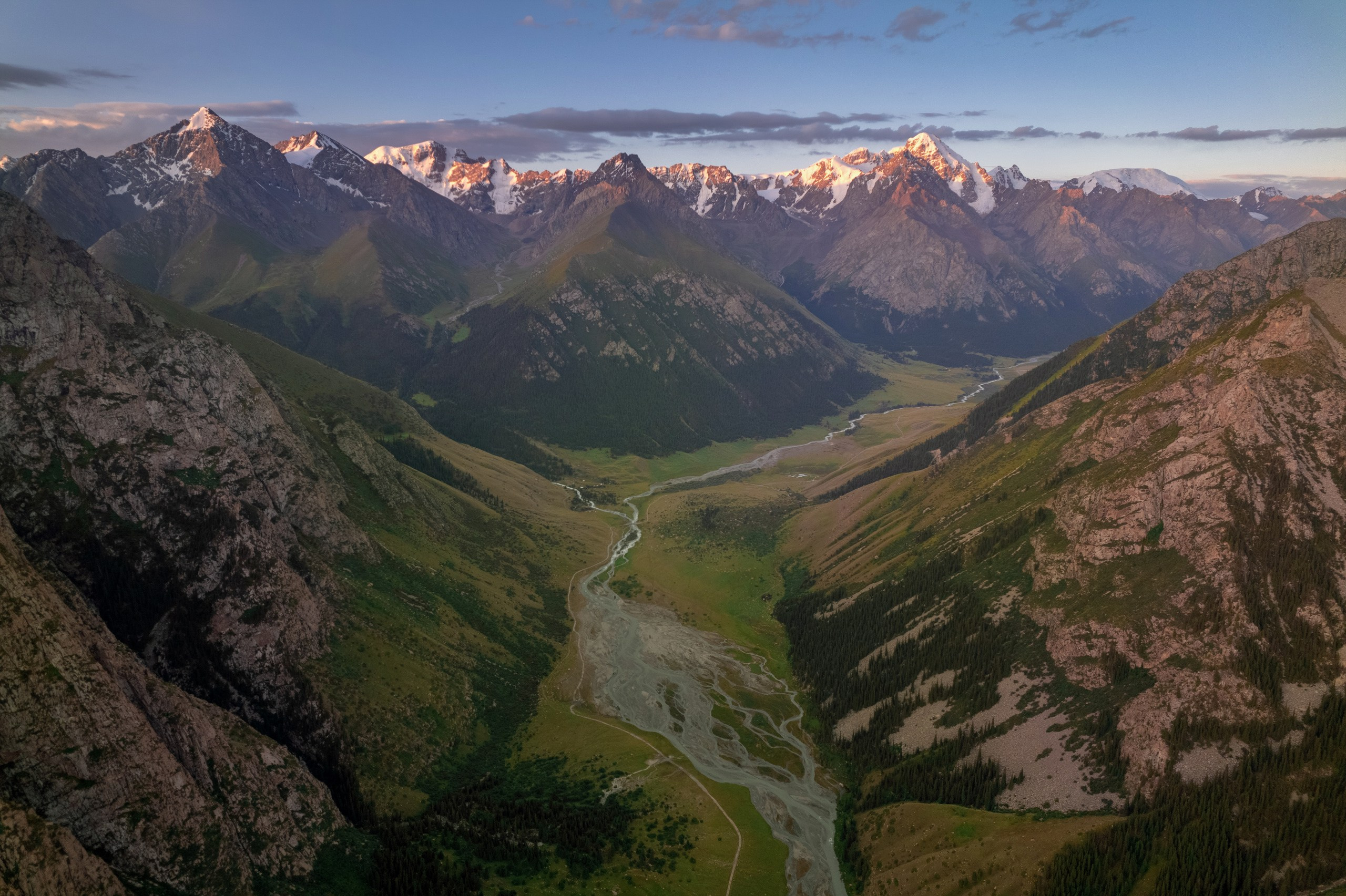 Тянь-Шань. Фотограф в Красноярске Нерозя Александр. Пейзаж, природа, портрет