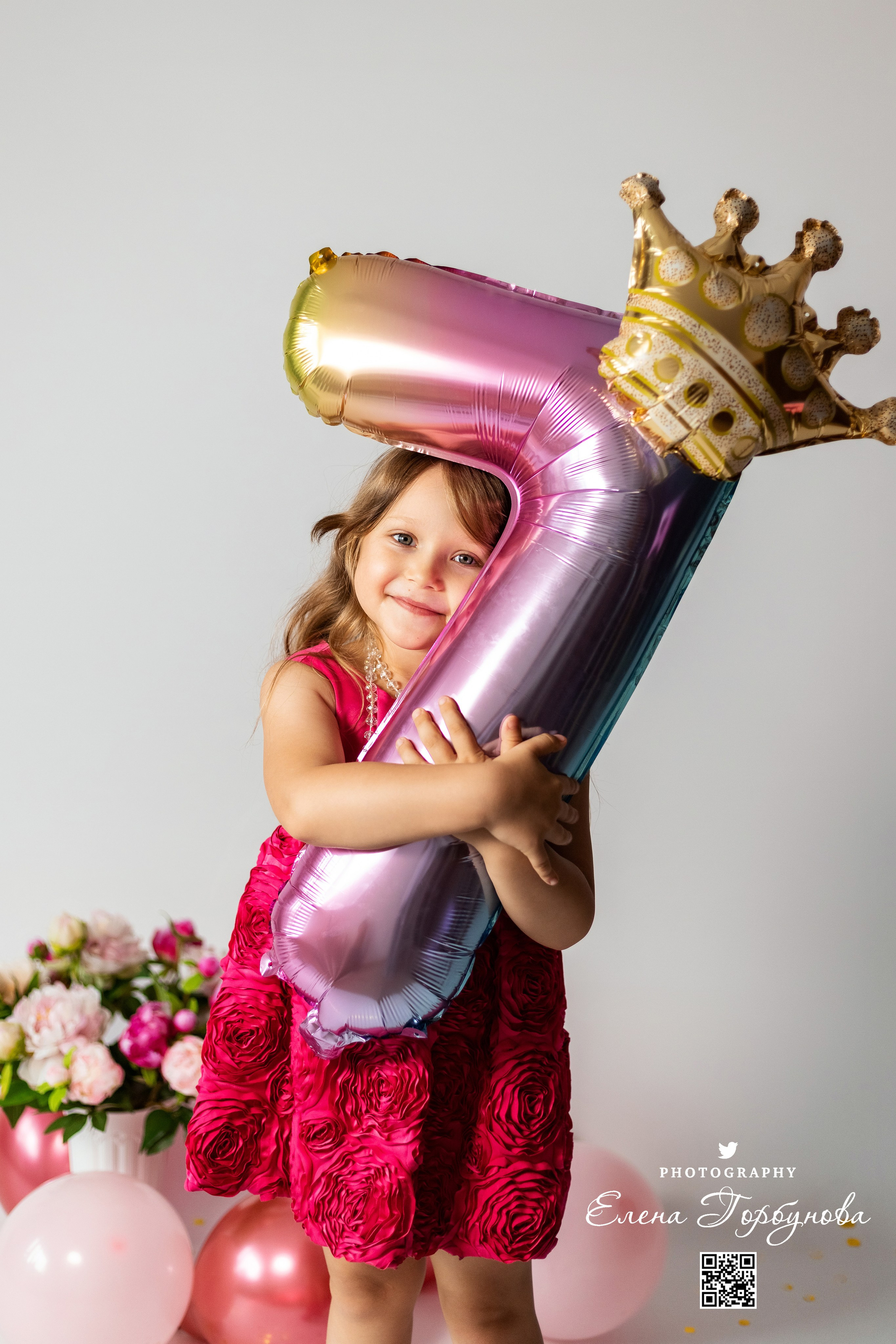 «Модница в розовом» В моей студии. Вероника и Александра. 2024. Фотограф Пермь. Свадьбы. Семья и дети, школа, д. сад. Фотокниги