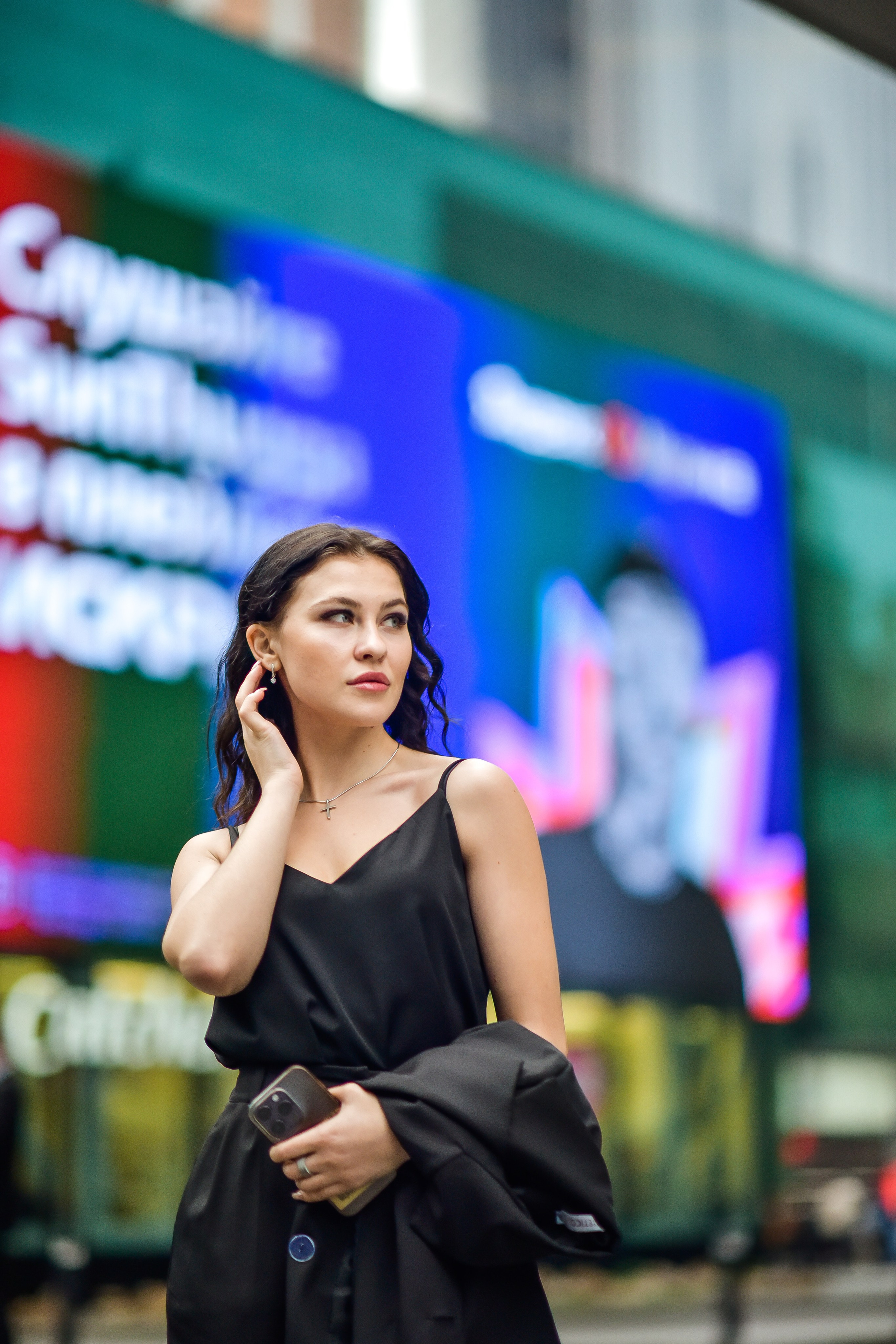 ДЕЛОВАЯ В СИТИ ОФИС. Фотограф для бизнесконтента, репортажей и семейного альбома в Москве