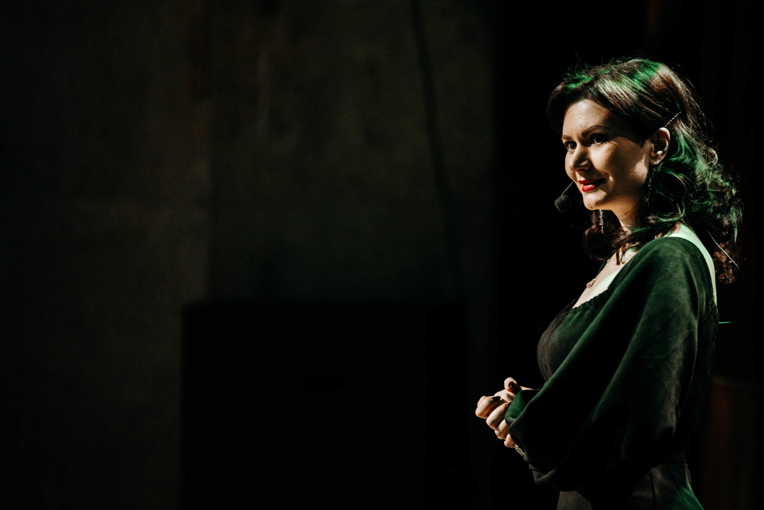 Спектакль Темные Аллеи. Фотограф в Москве Илья Максимов